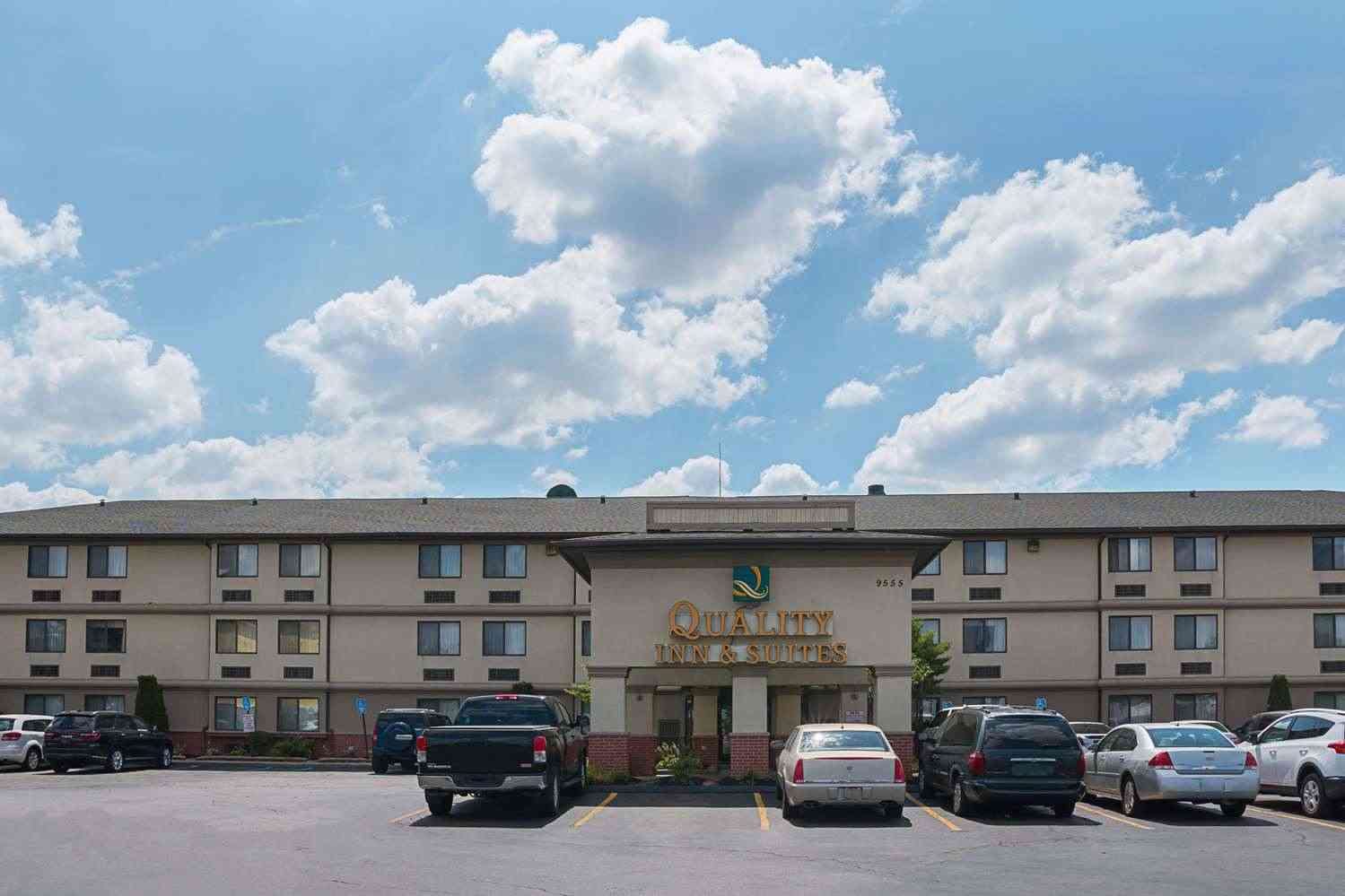 Quality Inn and Suites Detroit Metro Airport en Rómulo, MI