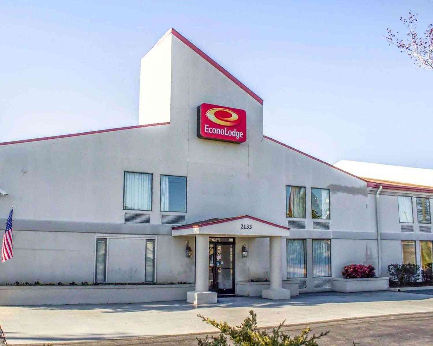 Econo Lodge Burlington I-40 в Burlington, NC