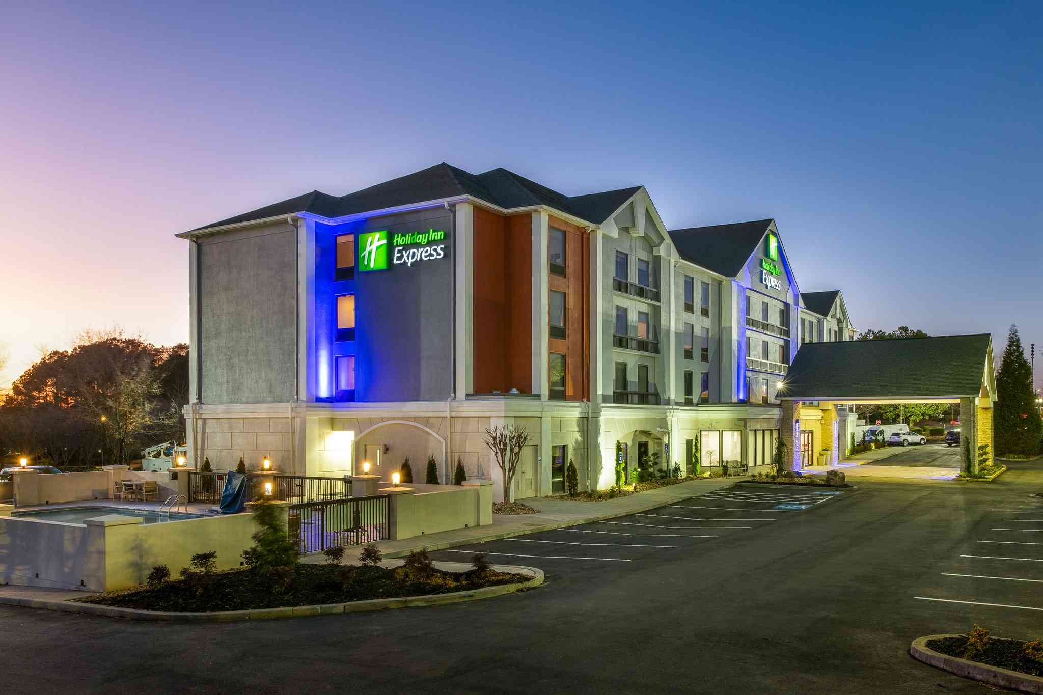 Holiday Inn Express Atlanta West - Theme Park Area в Лития Спрингс, GA