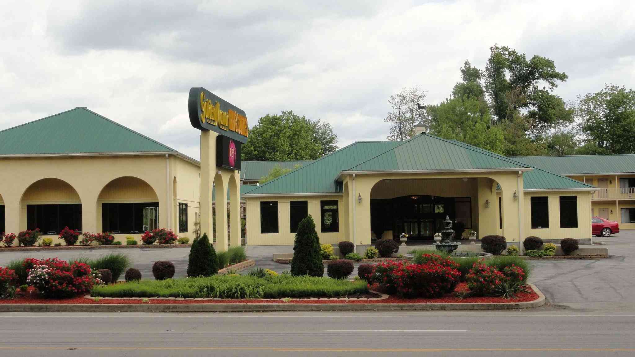 Muldraugh, KY 的 Golden Manor Motel