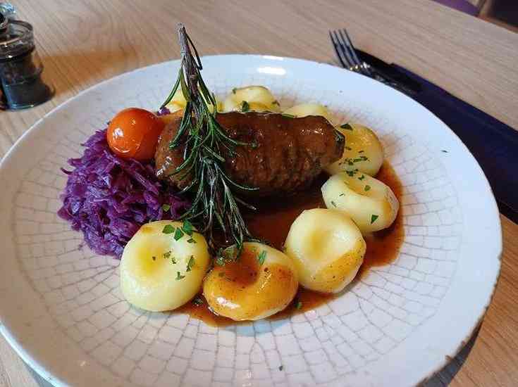 Pyrzowice, PL 的 Hotel DeSilva Katowice Airport