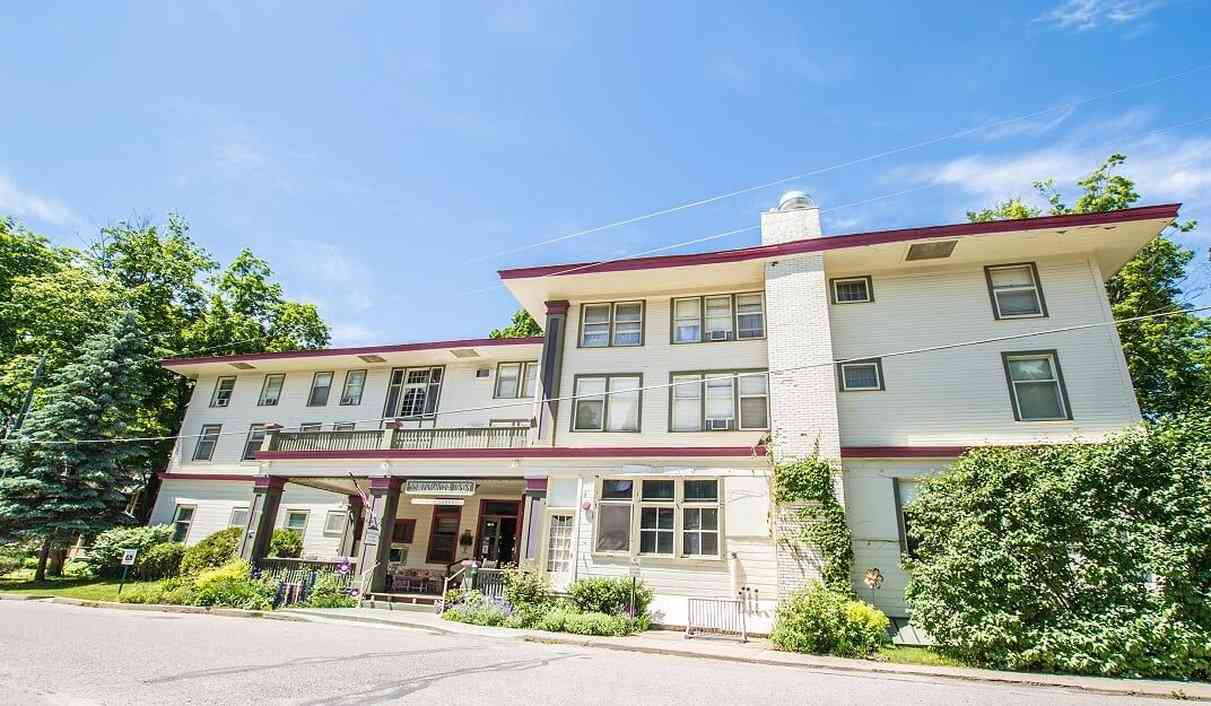 Terrace Inn and 1911 Restaurant à Petoskey, MI