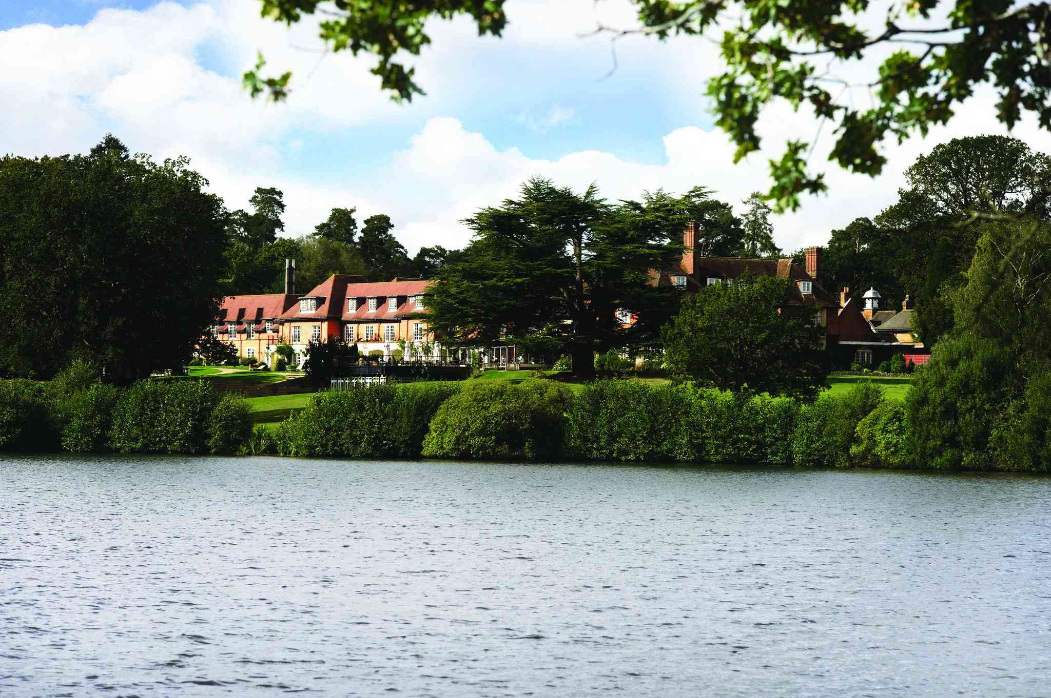 Liphook, GB1におけるChampneys Forest Mere 