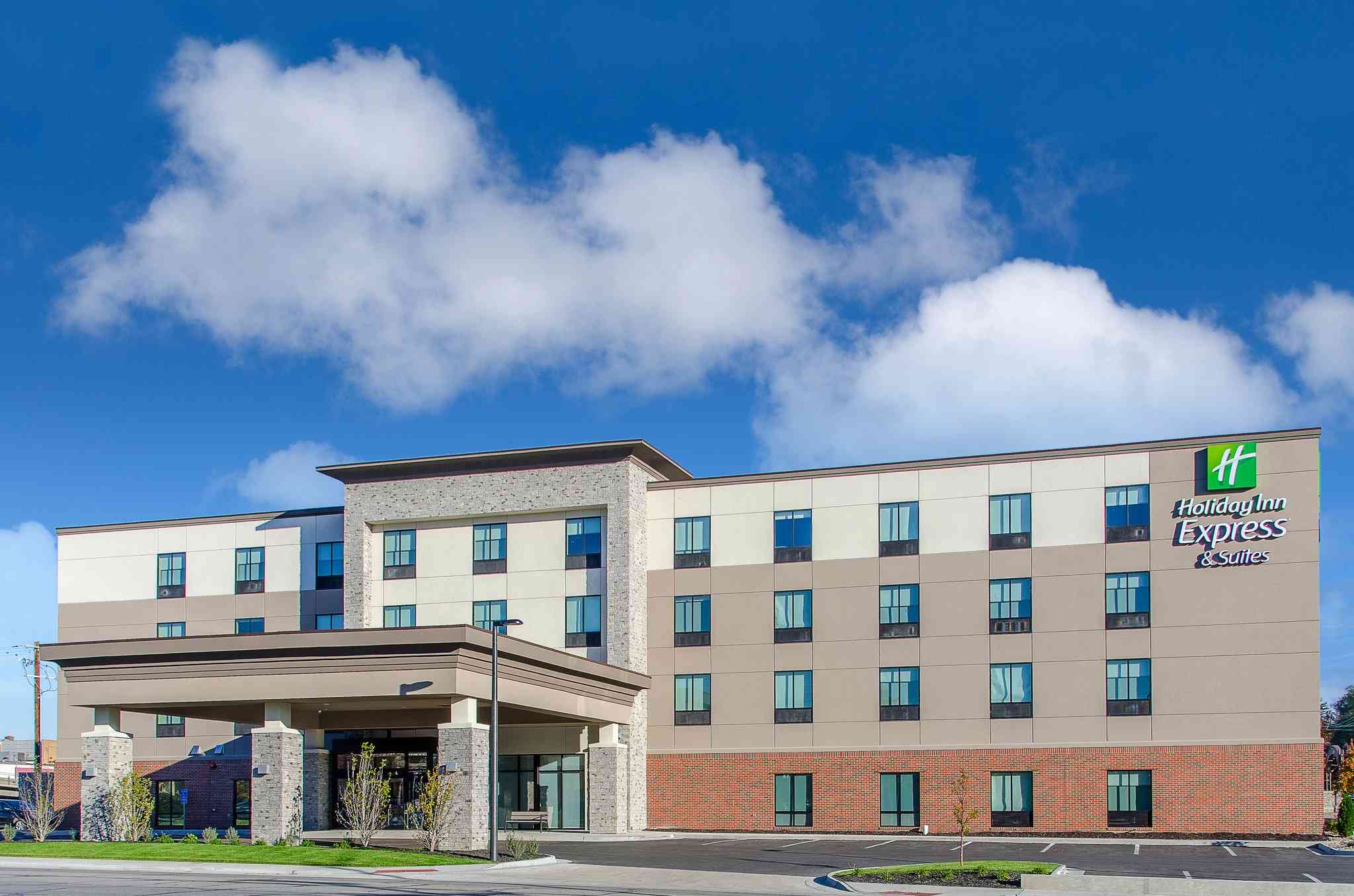 Holiday Inn Express & Suites Atchison в Атчисон, KS