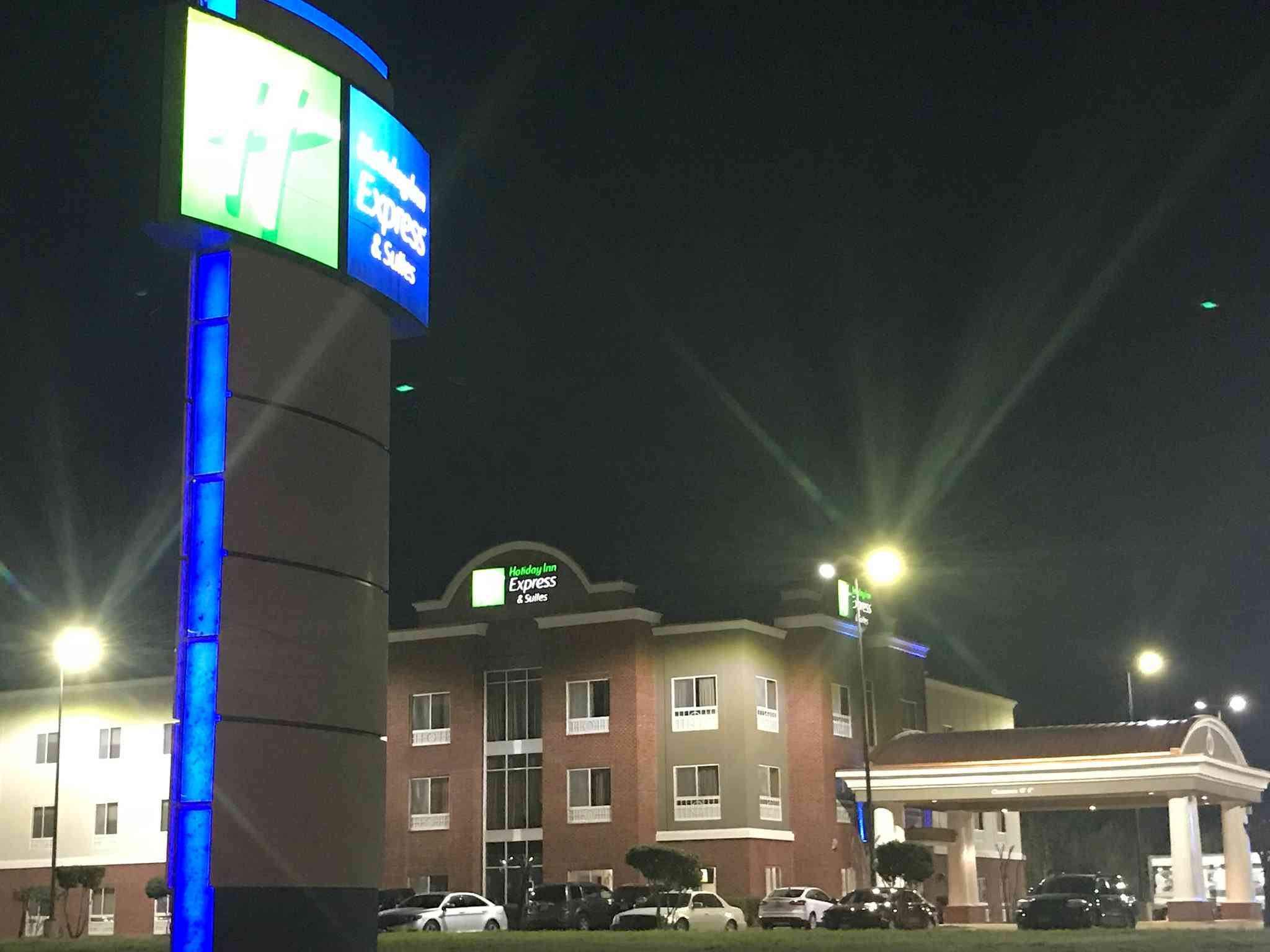 Holiday Inn Express Hotel & Suites Canton em Cantão, MS