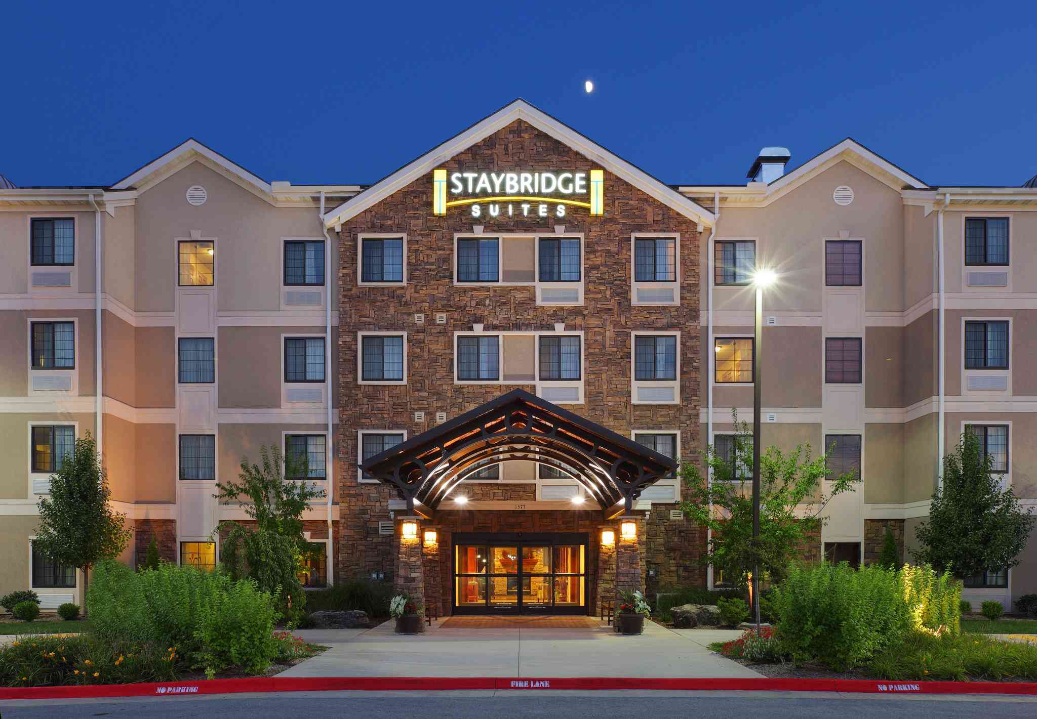 Staybridge Suites Fayetteville/Univ Of Arkansas в Фейетвилл, AR