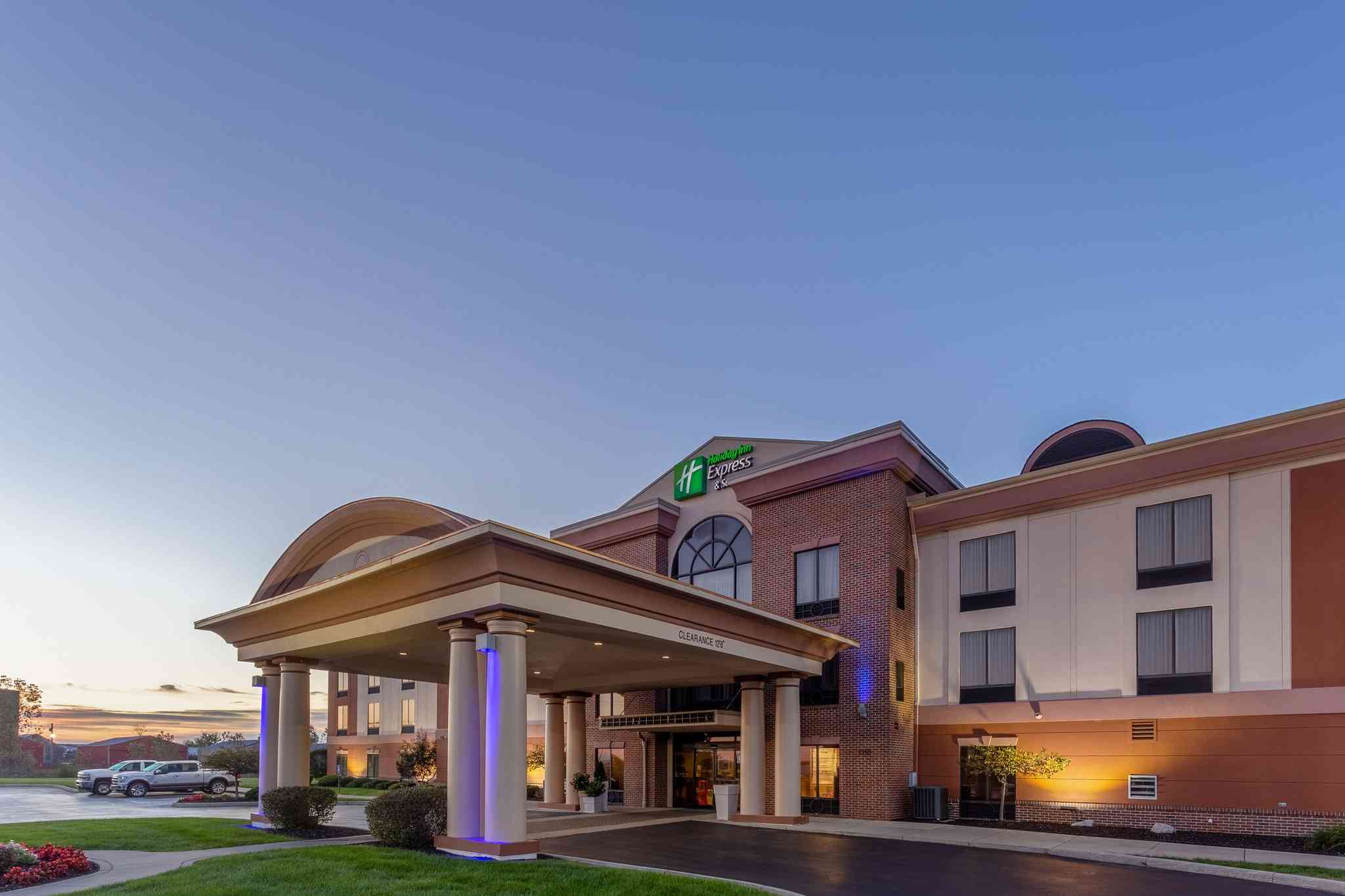 Holiday Inn Express & Suites Bowling Green in Bowling Green, OH