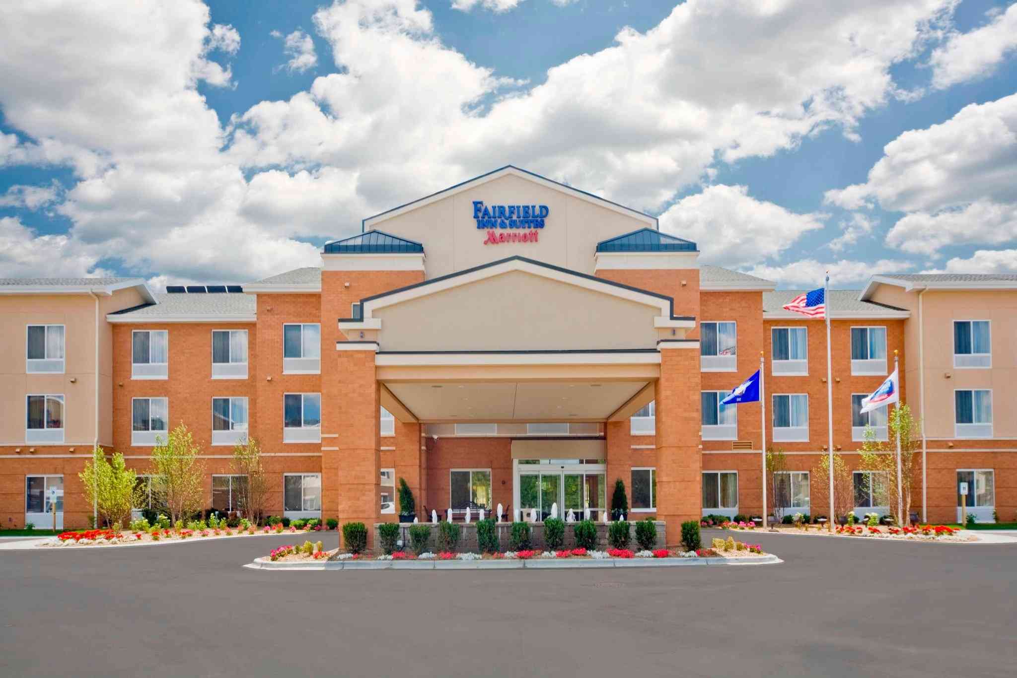 Fairfield by Marriott Inn & Suites Milwaukee Airport in Oak Creek, WI