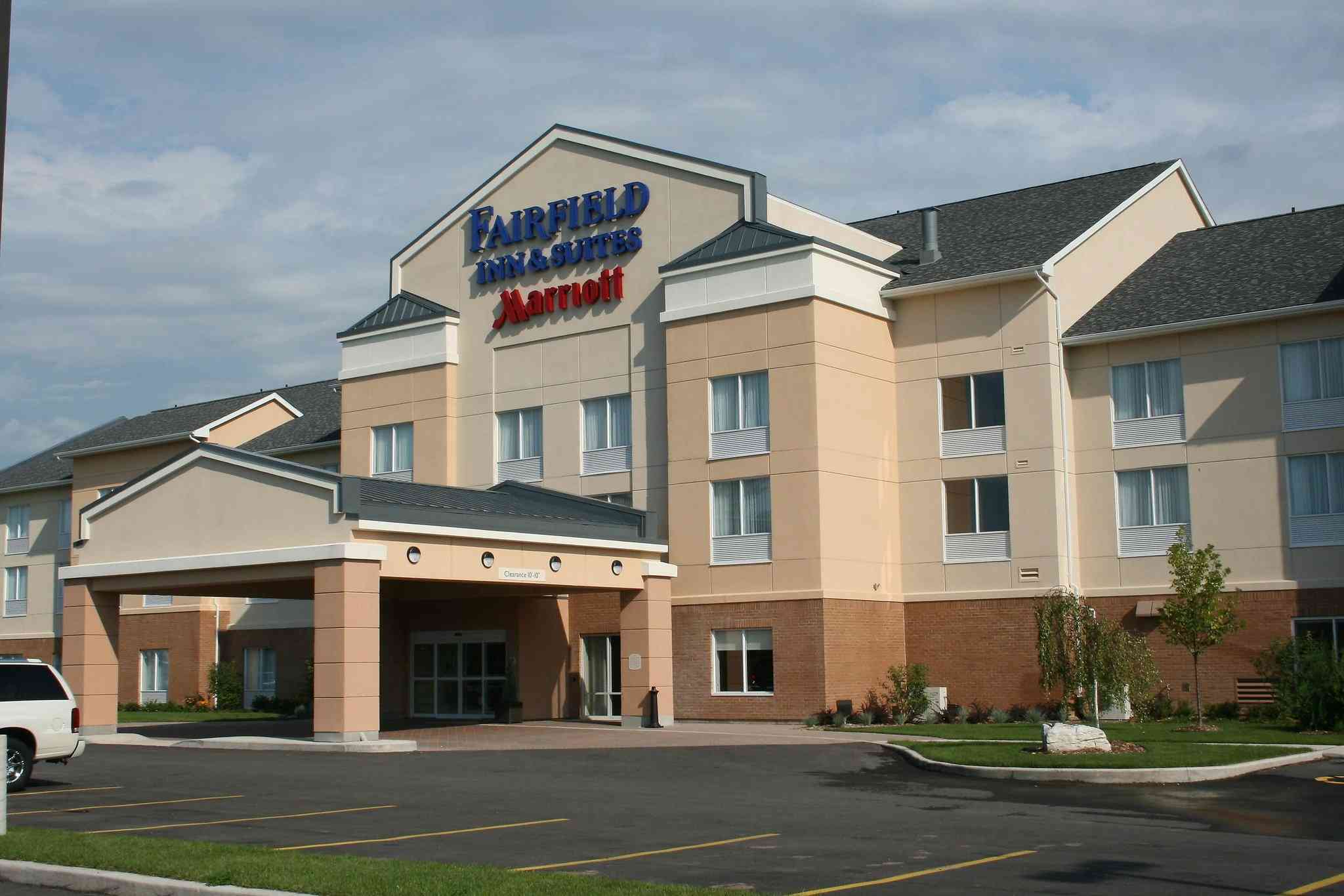 Fairfield by Marriott Inn & Suites Sault Ste. Marie в Sault Ste. Marie, ON