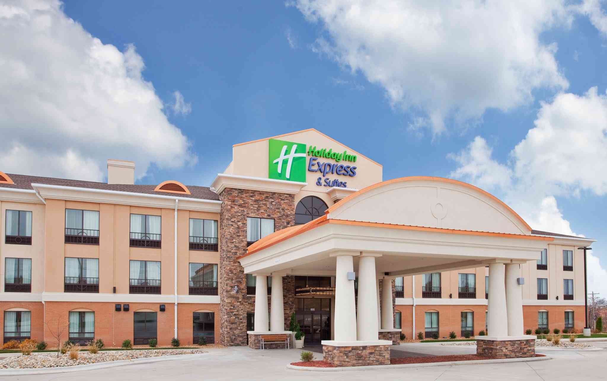 Holiday Inn Express Hotel & Suites Saint Robert в Святой Роберт, MO