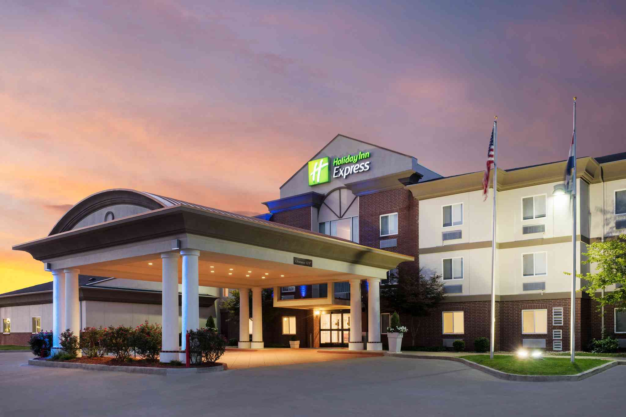 Holiday Inn Express Warrenton a Warrenton, MO