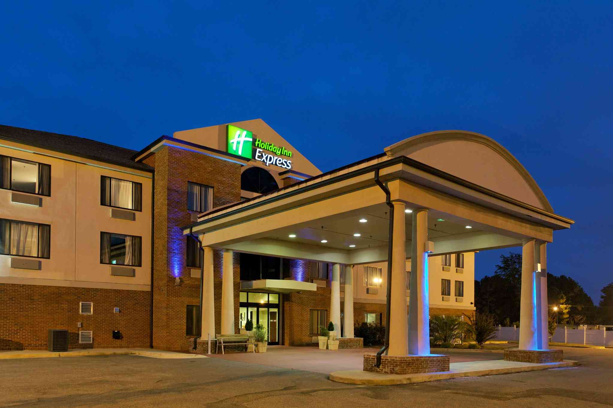 Holiday Inn Express Hotel & Suites Sylacauga, Sylacauga, AL