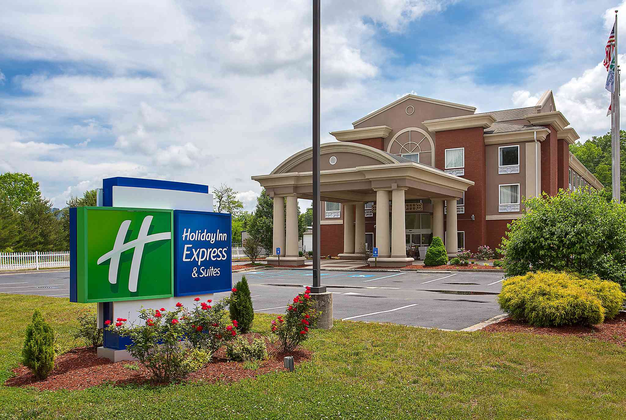 머피, NC의 Holiday Inn Express Hotel & Suites Murphy