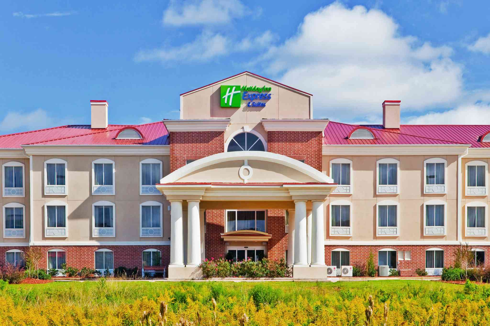 Holiday Inn Express & Suites Magee в Маги, MS