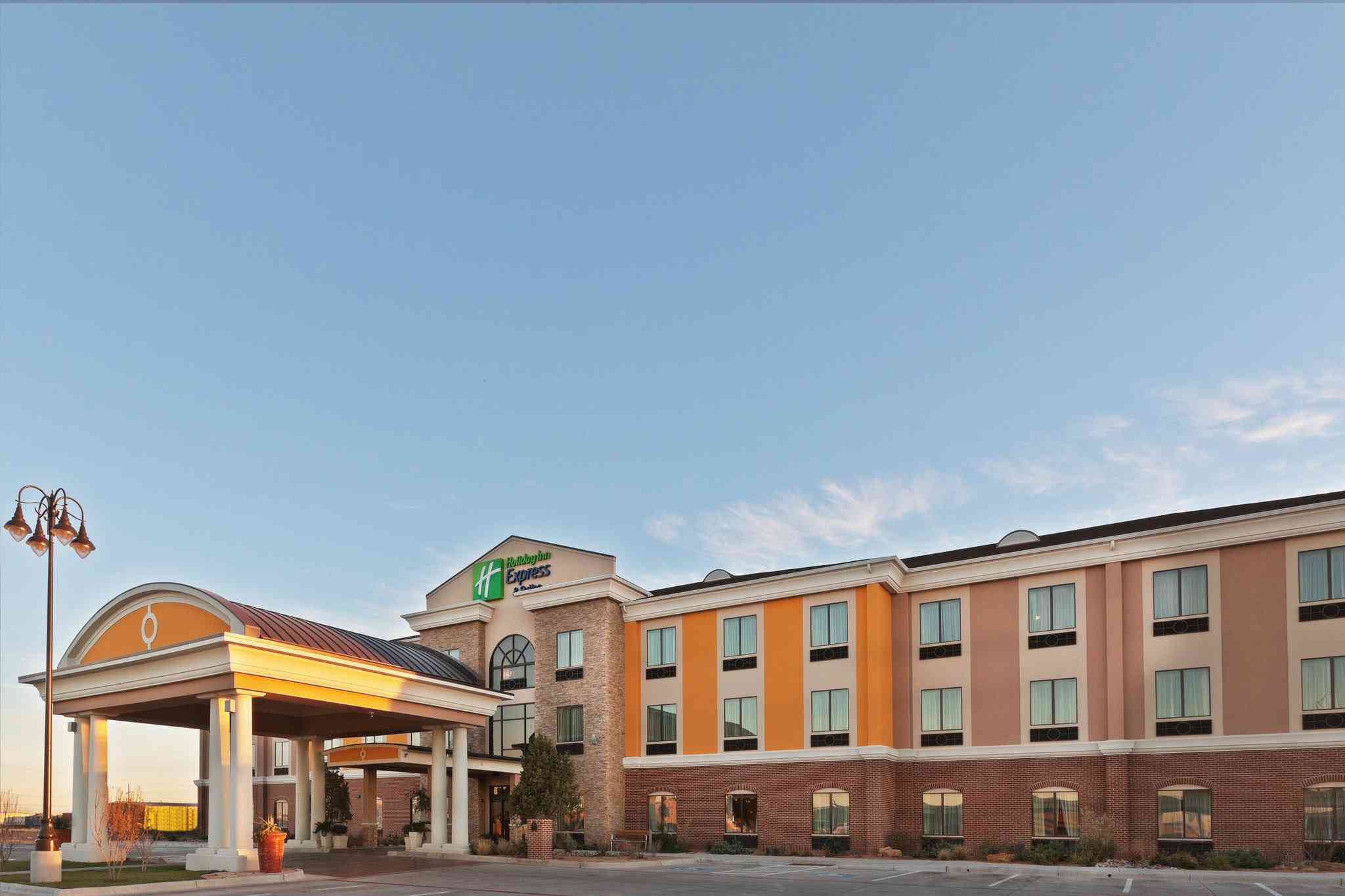 Holiday Inn Express Hotel & Suites Lubbock Southwest - Wolfforth i Wolfforth, TX