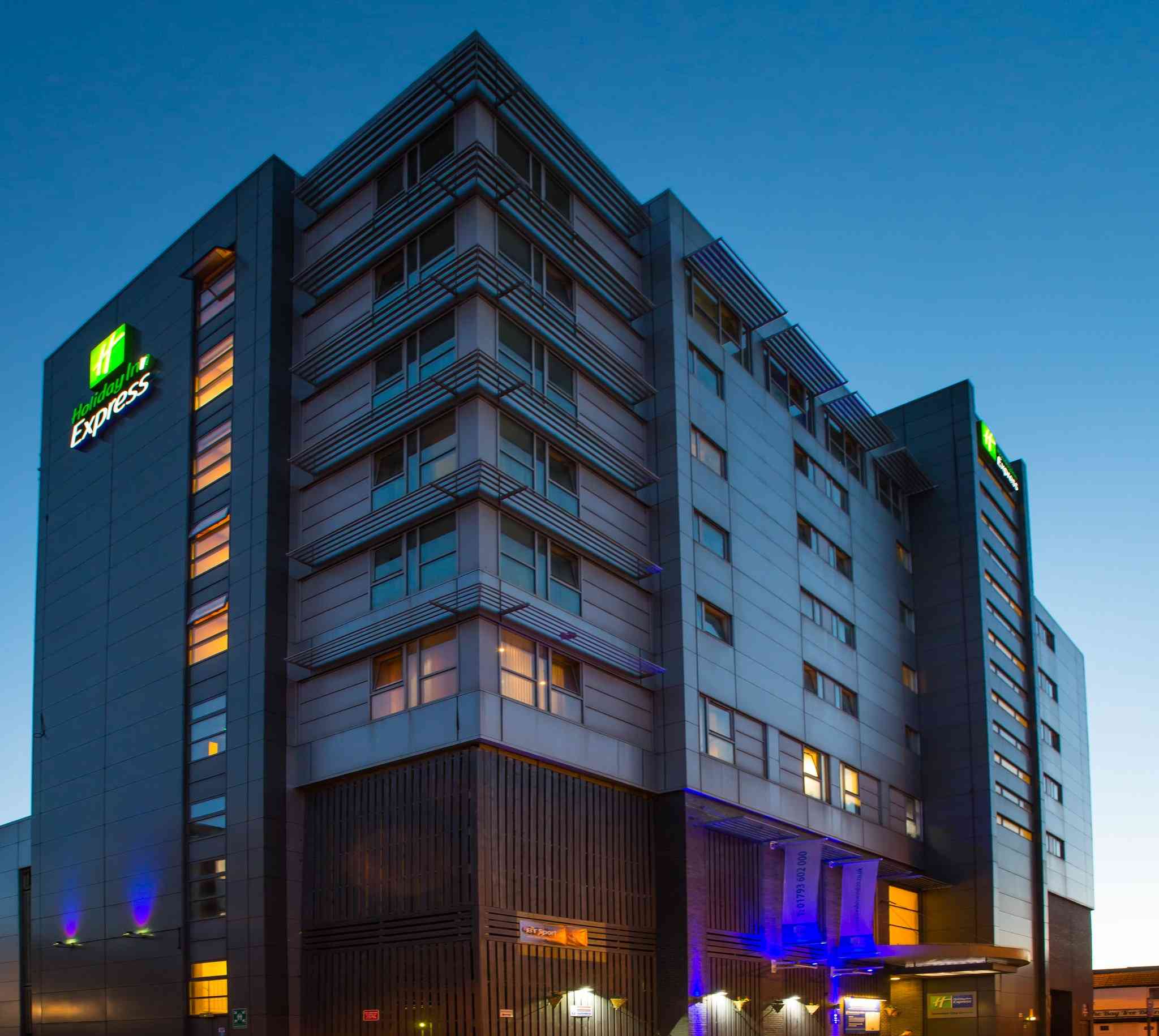 Holiday Inn Express Swindon City Centre i Swindon, GB1