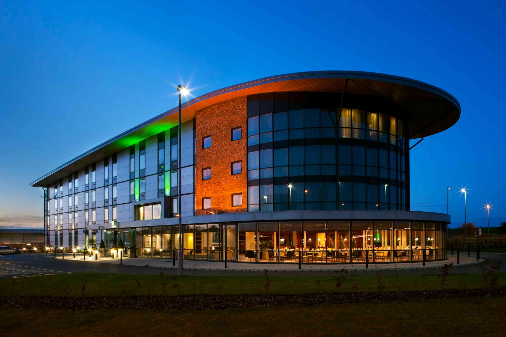Holiday Inn Salisbury-Stonehenge в Солсбери, GB1