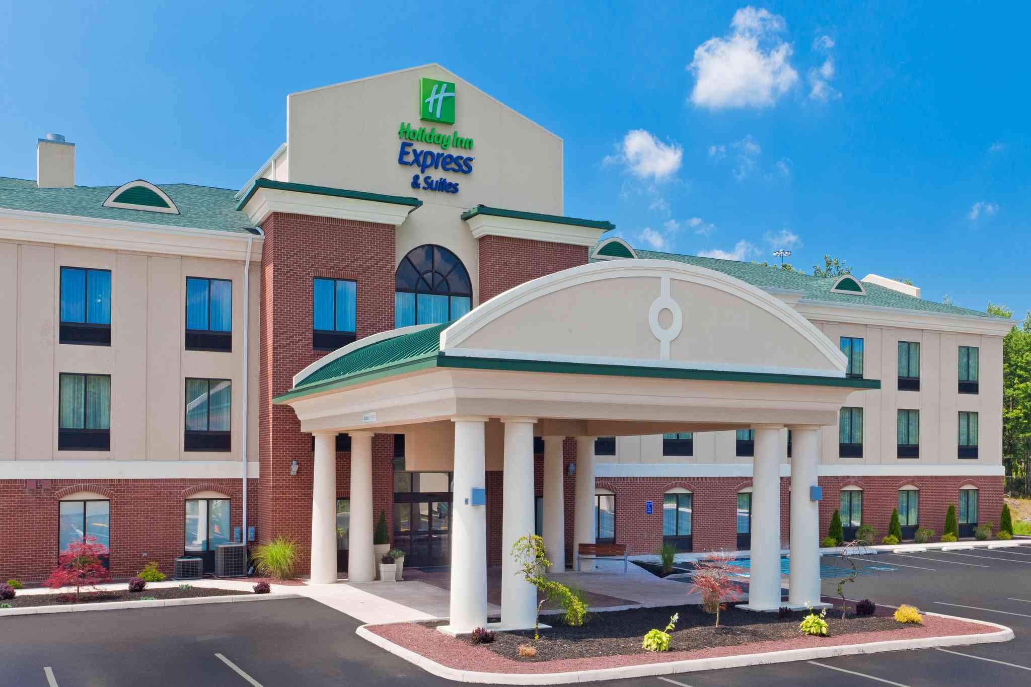 Holiday Inn Express Hotel & Suites White Haven - Lake Harmony в Уайт-Хейвен, PA