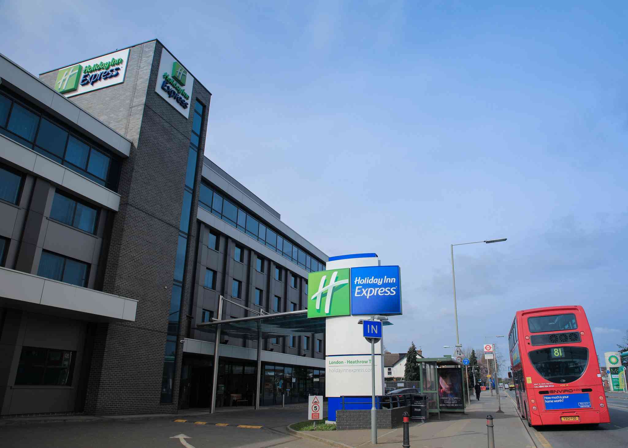 Holiday Inn Express London - Heathrow T5 в болото, GB1