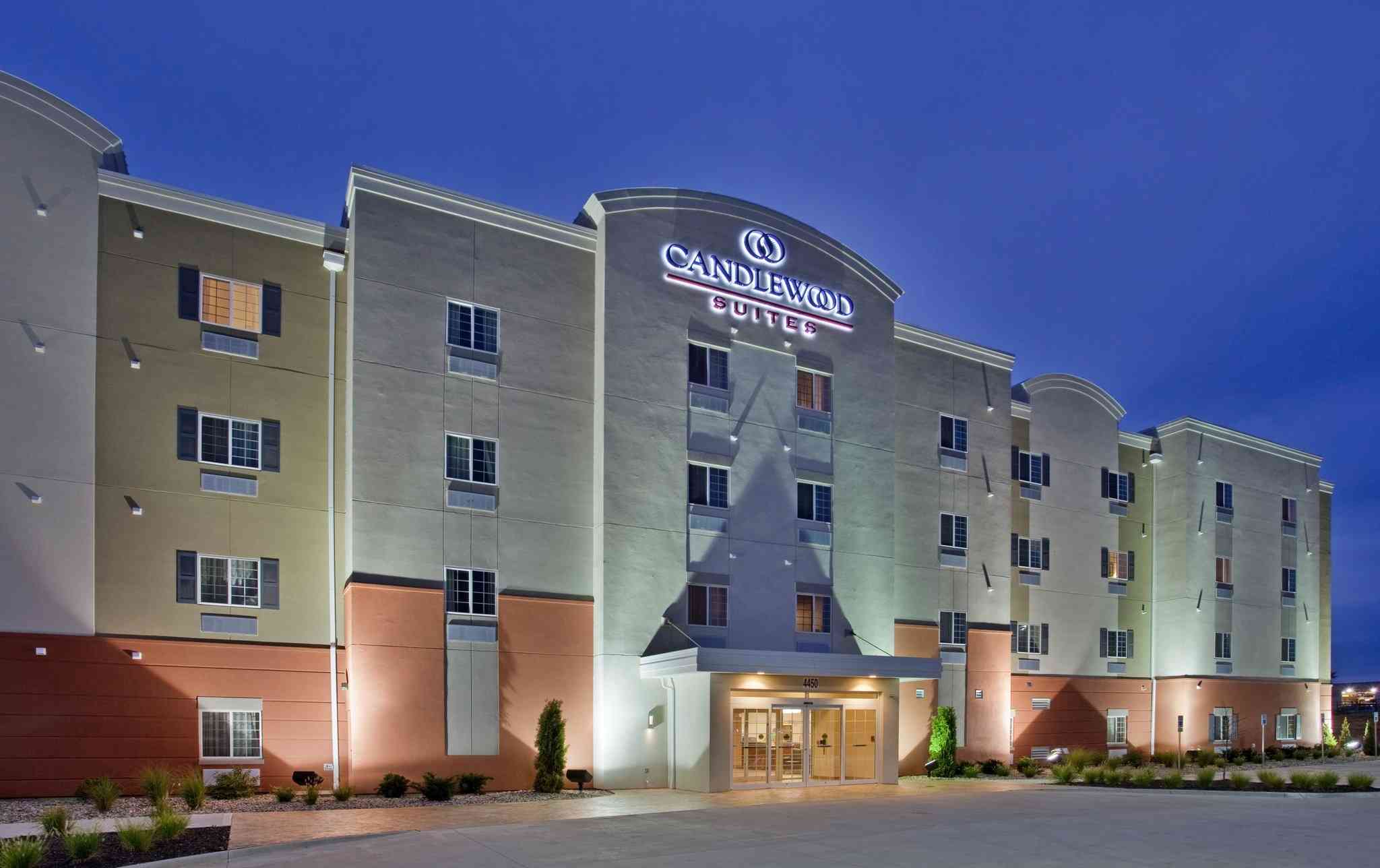 カンザスシティ, MOにおけるCandlewood Suites Kansas City Northeast 