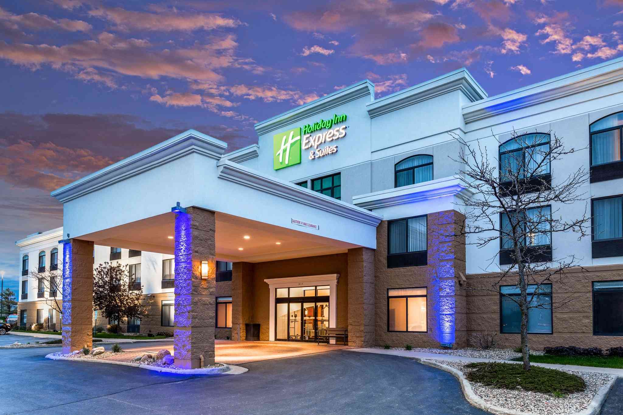 Holiday Inn Express & Suites Cedar Falls in Cedar Falls, IA