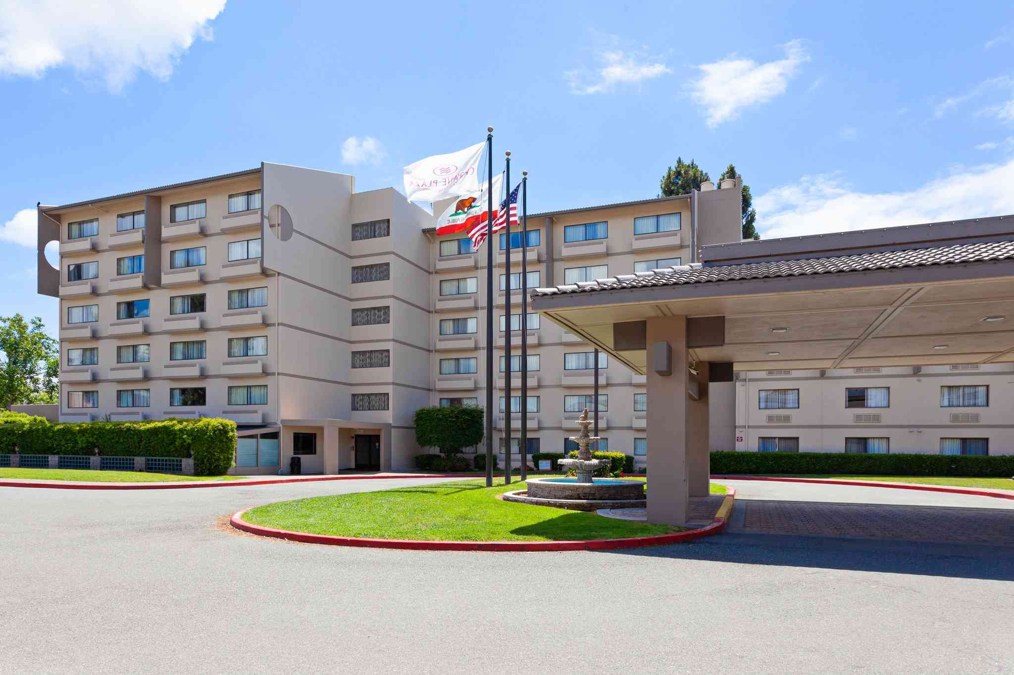 Crowne Plaza Silicon Valley N - Union City in ยูเนี่ยน ซิตี้, CA