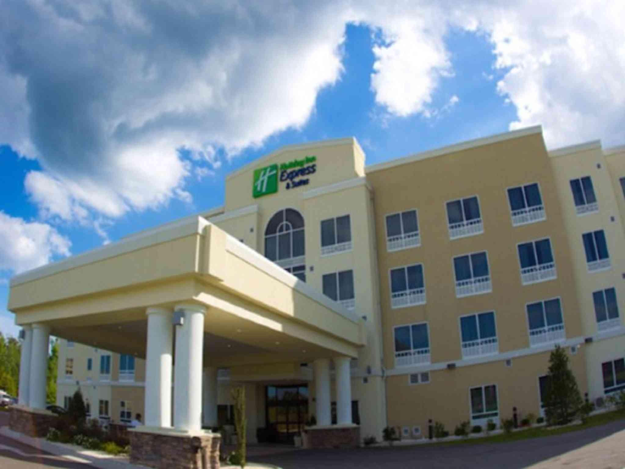 Holiday Inn Express & Suites Havelock NW-New Bern in Havelock, NC