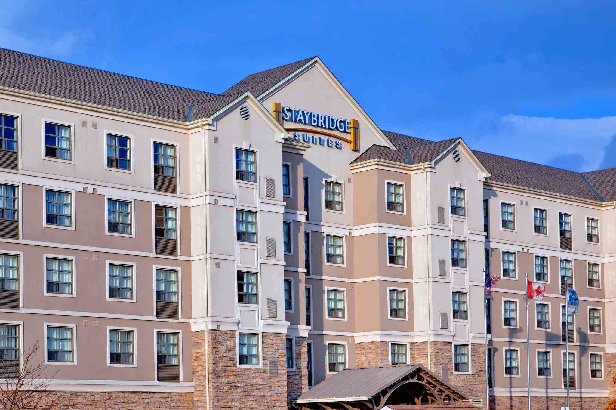 Staybridge Suites London в Лондон, ON