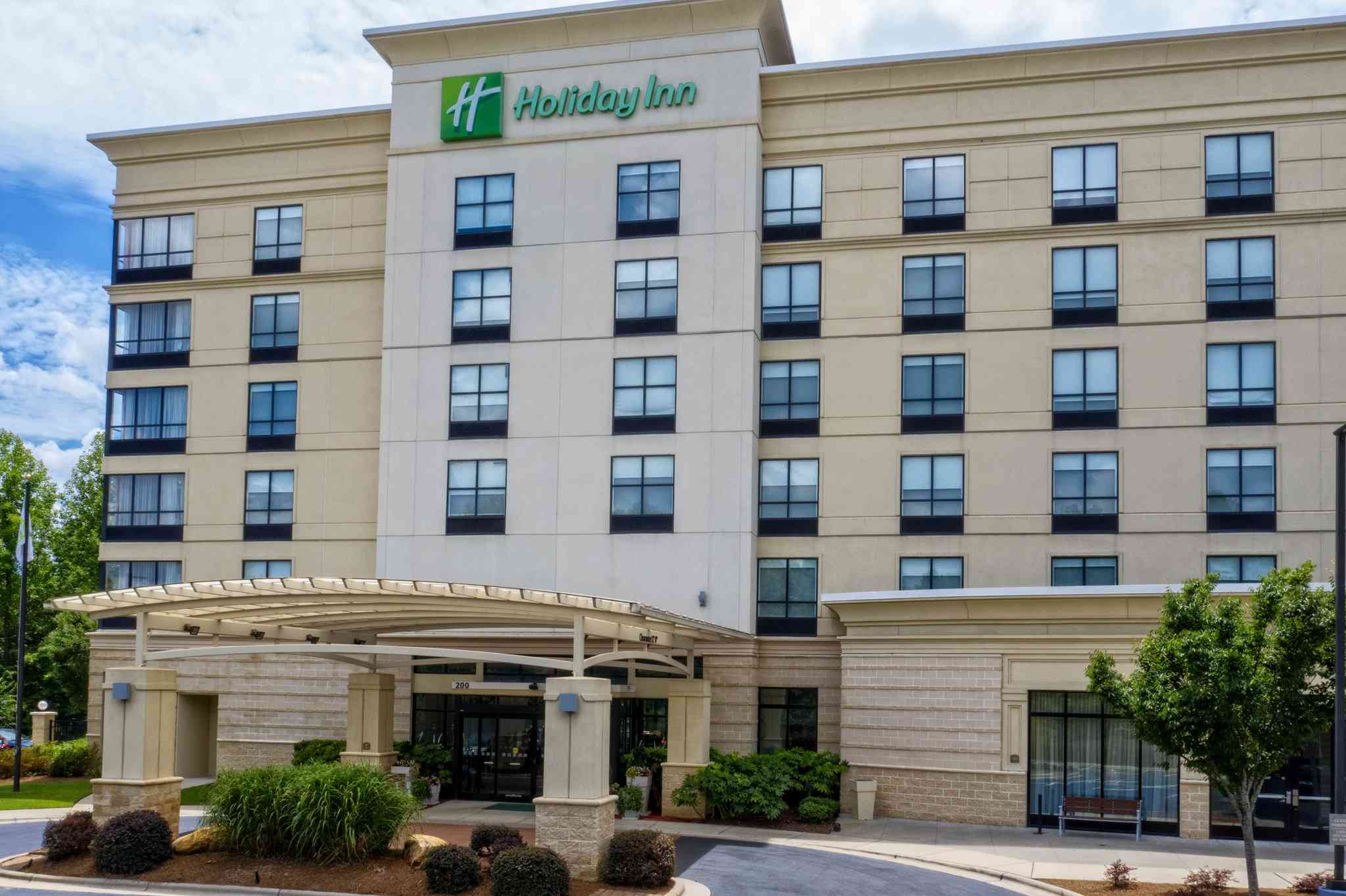Holiday Inn Rocky Mount-I-95 At US 64 в Скалистая гора, NC
