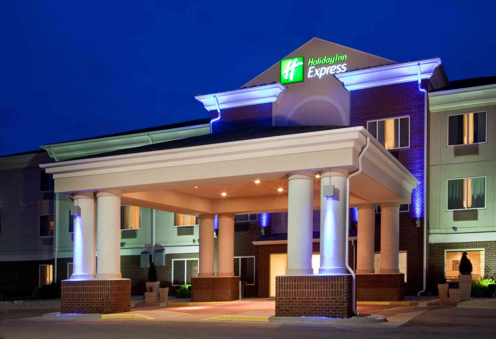 Holiday Inn Express Hotel & Suites Vermillion in เวอร์มิลเลียน, SD