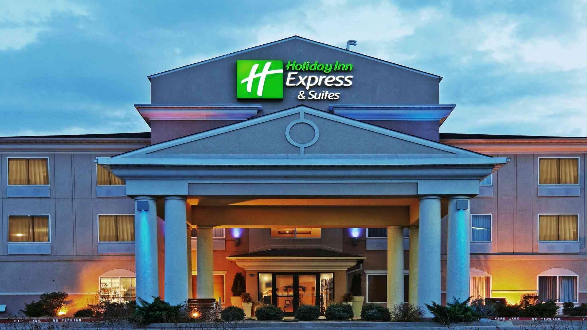Holiday Inn Express Hotel & Suites Chickasha a Chickasha, OK