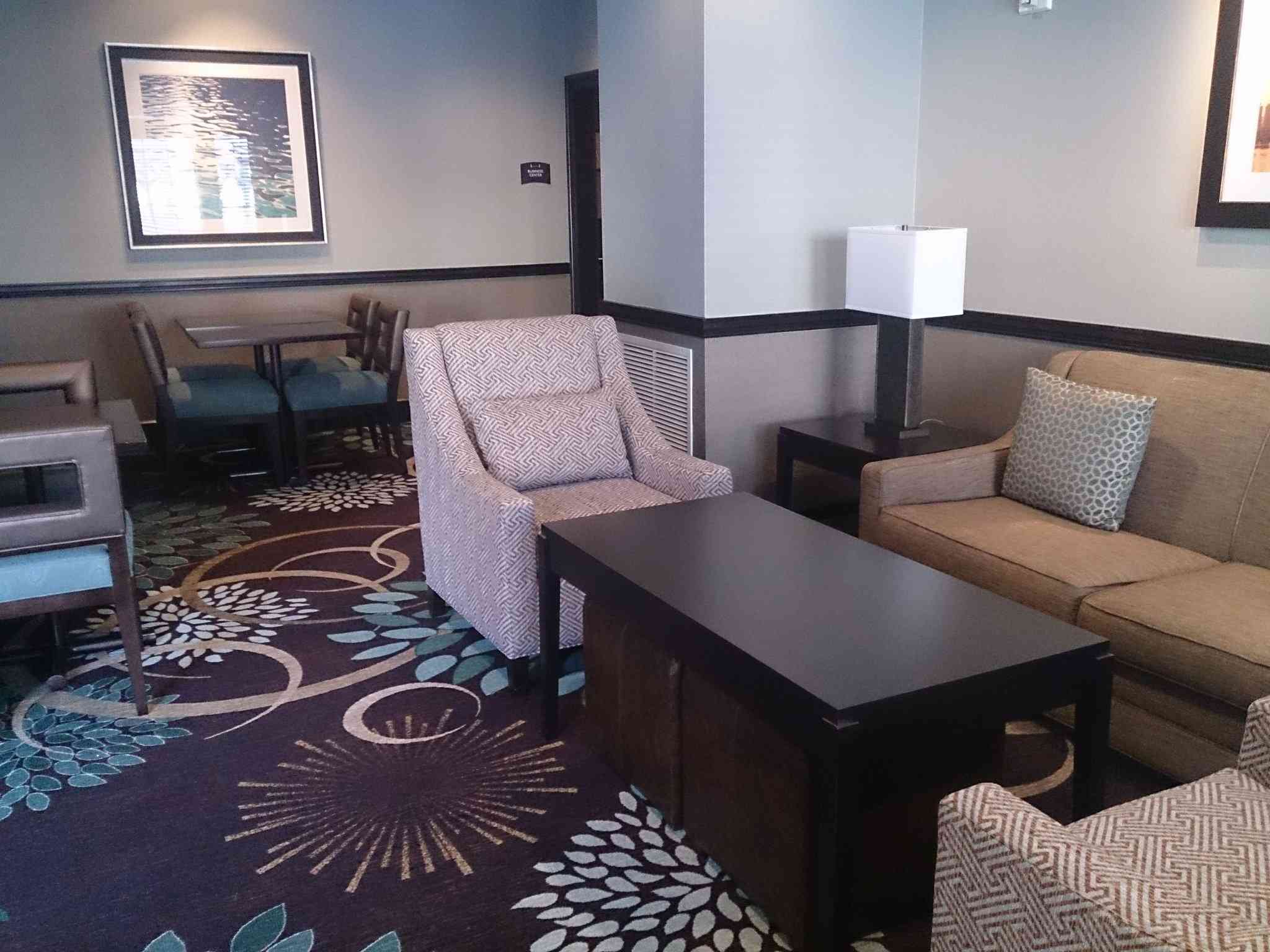 Staybridge Suites Columbus-Airport, Columbus, OH