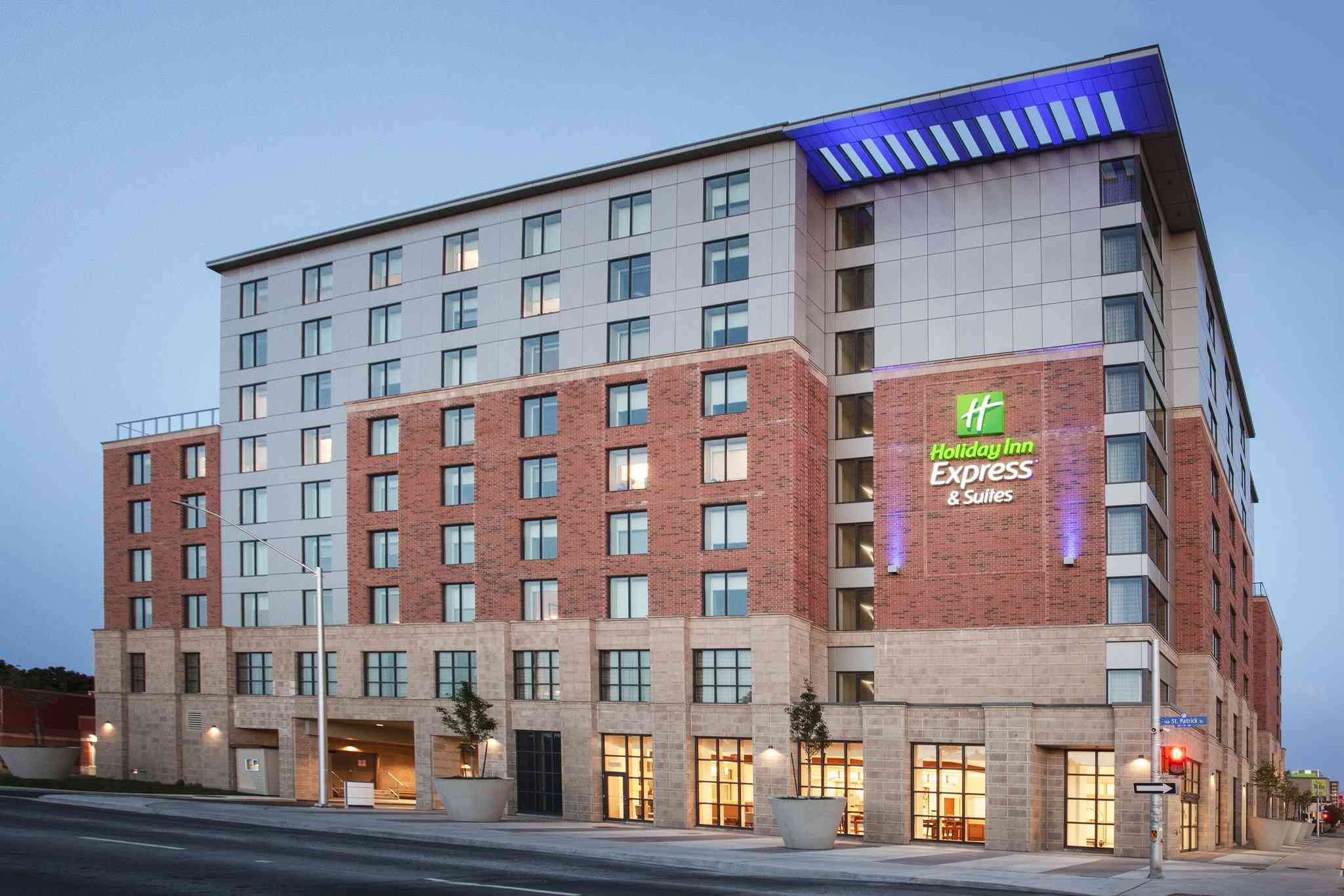Holiday Inn Express & Suites Ottawa Downtown East, Ottawa, ON