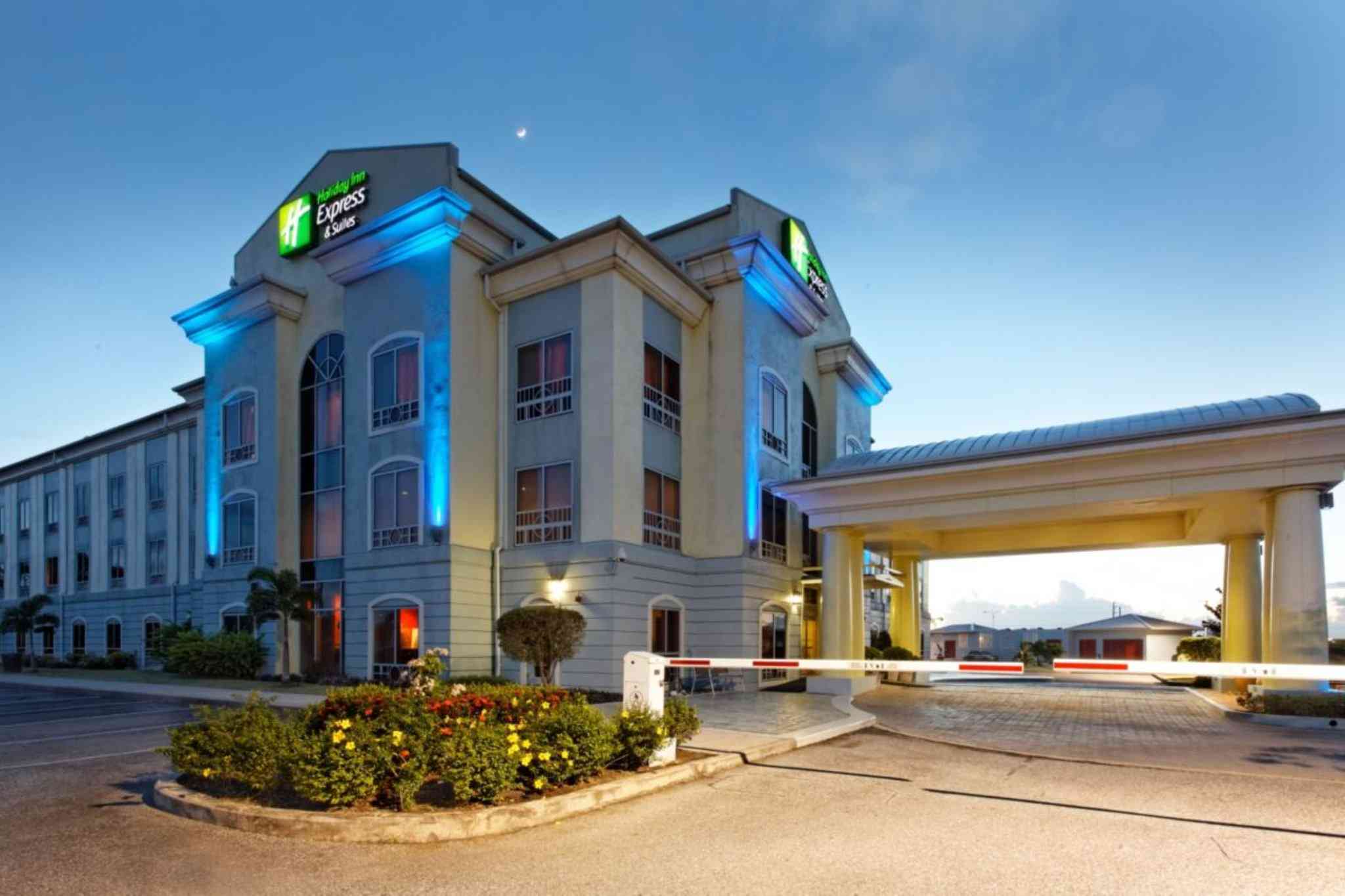 Holiday Inn Express & Suites Trincity Trinidad Airport, Trincity, TT