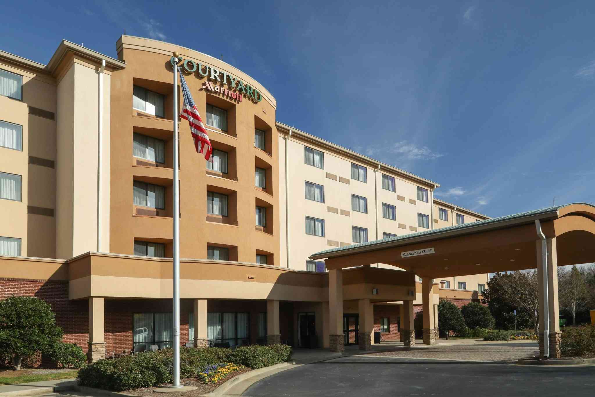 Courtyard by Marriott Atlanta Buford Mall of Georgia i Buford, GA