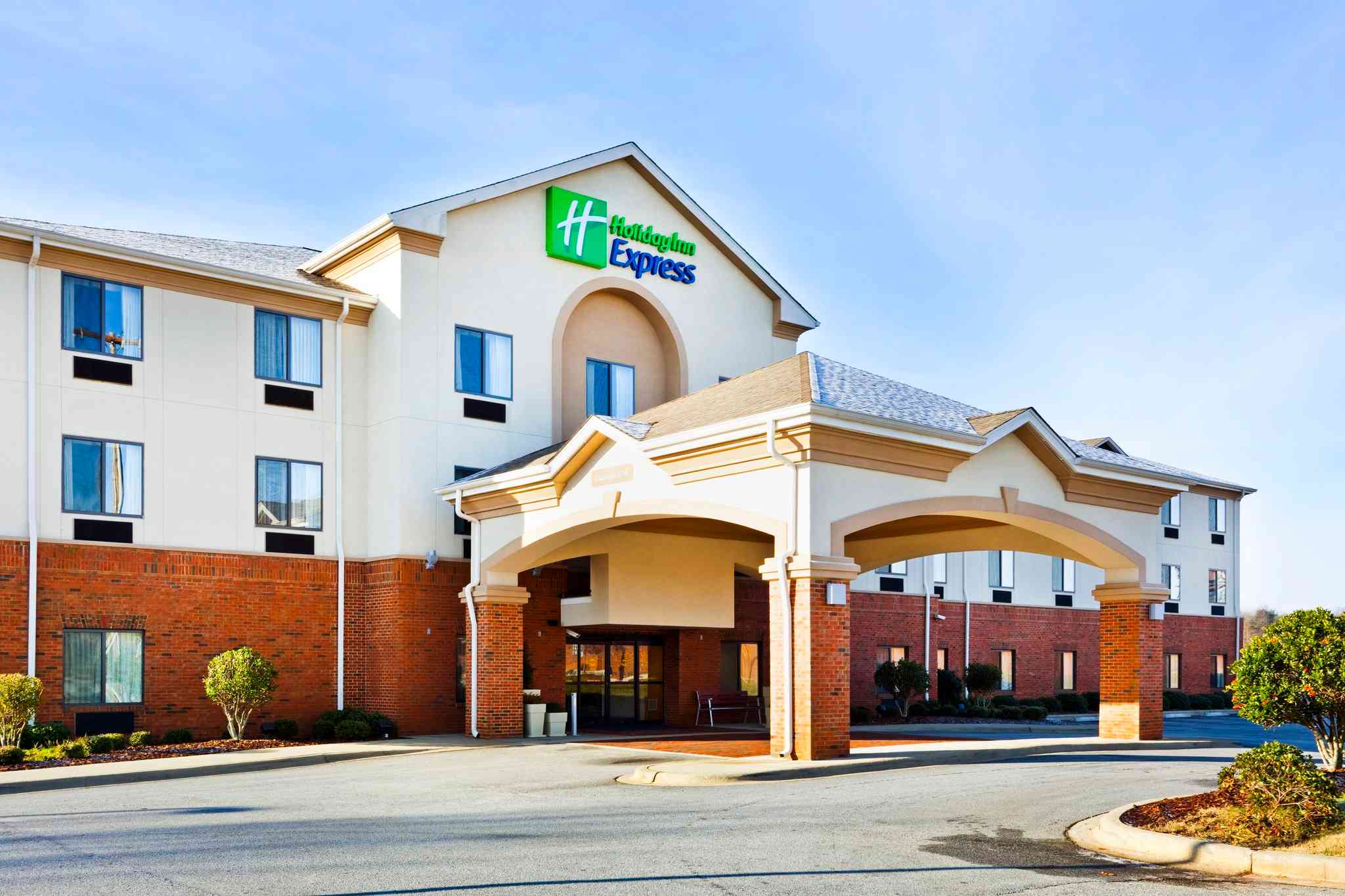 森林城, NC 的 Holiday Inn Express Forest City Hotel