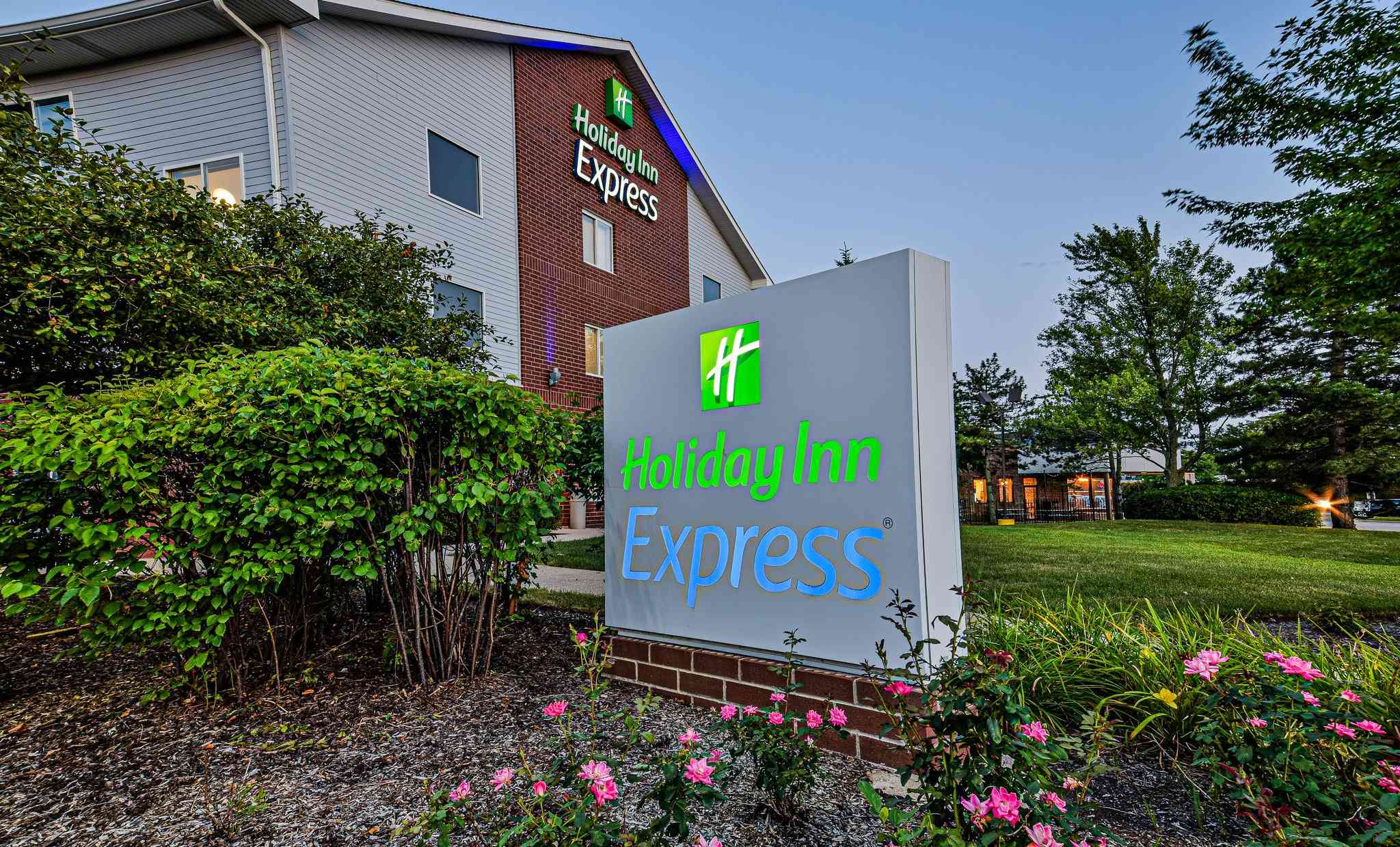 Holiday Inn Express Vernon Hills in เวอร์นอน ฮิลส์, IL