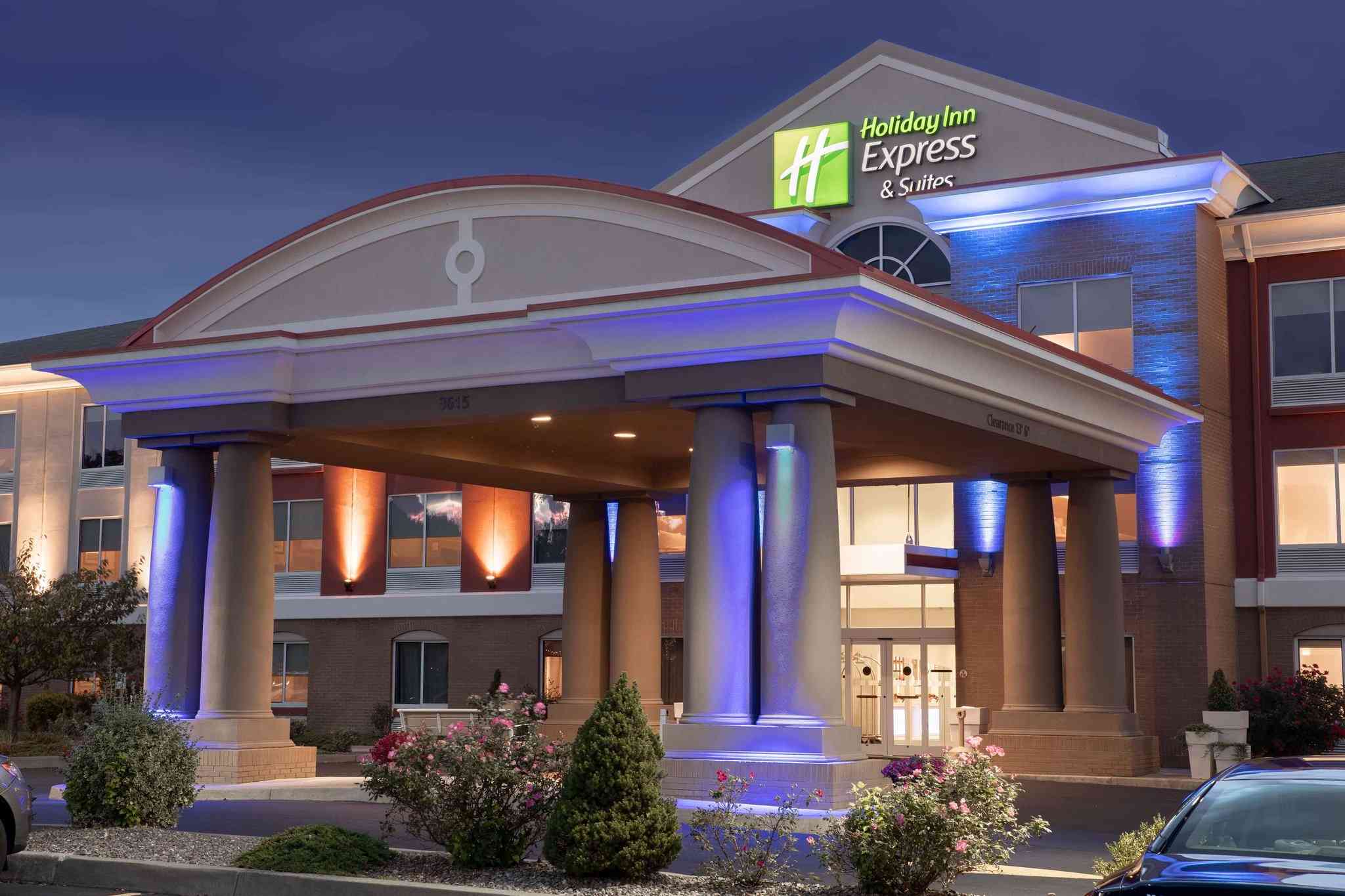 Holiday Inn Express Hotel & Suites binghamton University-Vestal in เวสตัล, NY