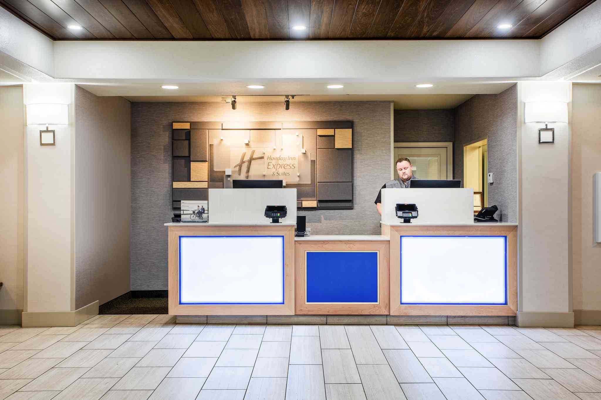 Holiday Inn Express Hotel & Suites Lewisburg, Lewisburg, WV