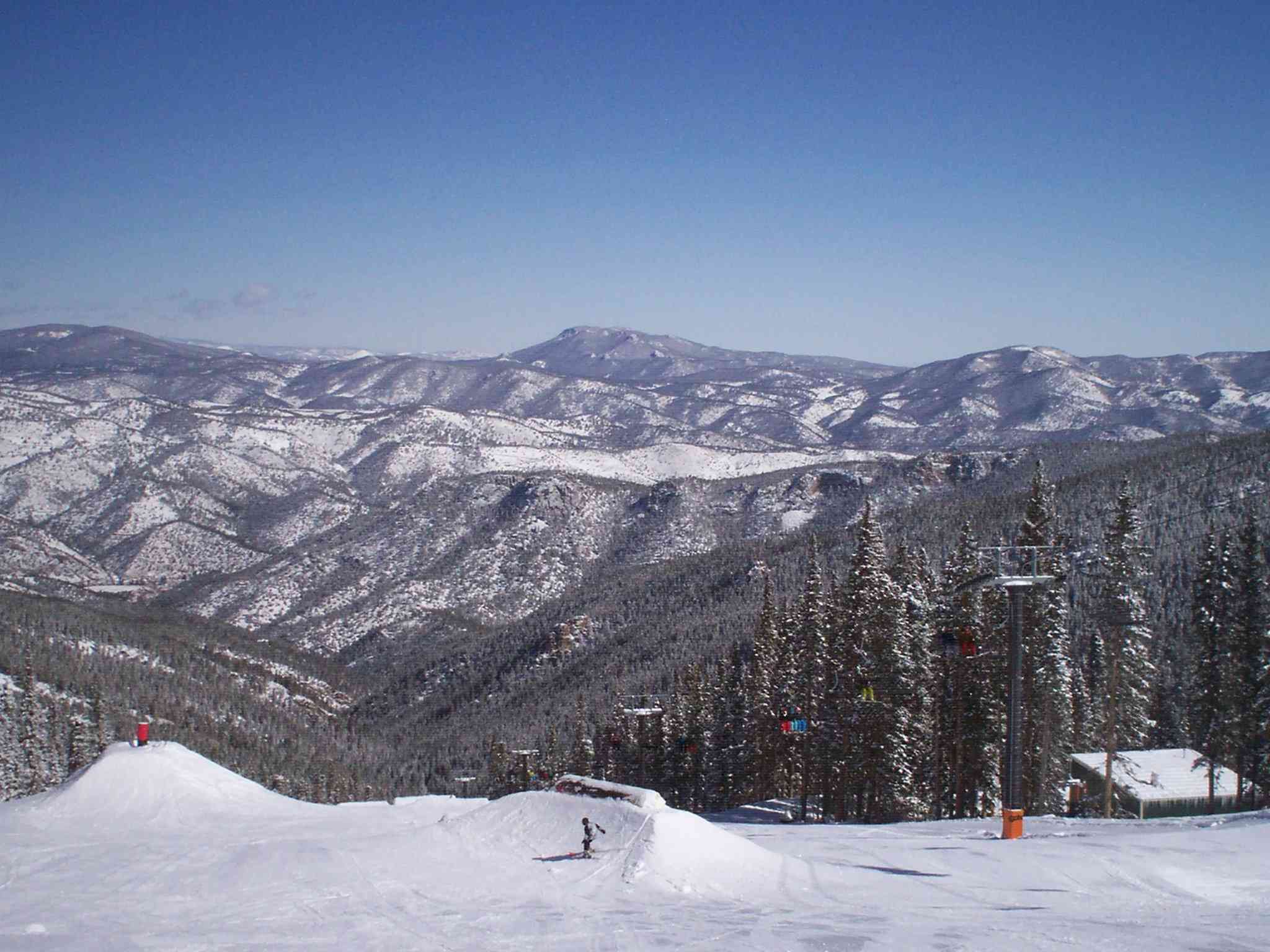 Holiday Inn Denver Lakewood в Лейквуд, CO