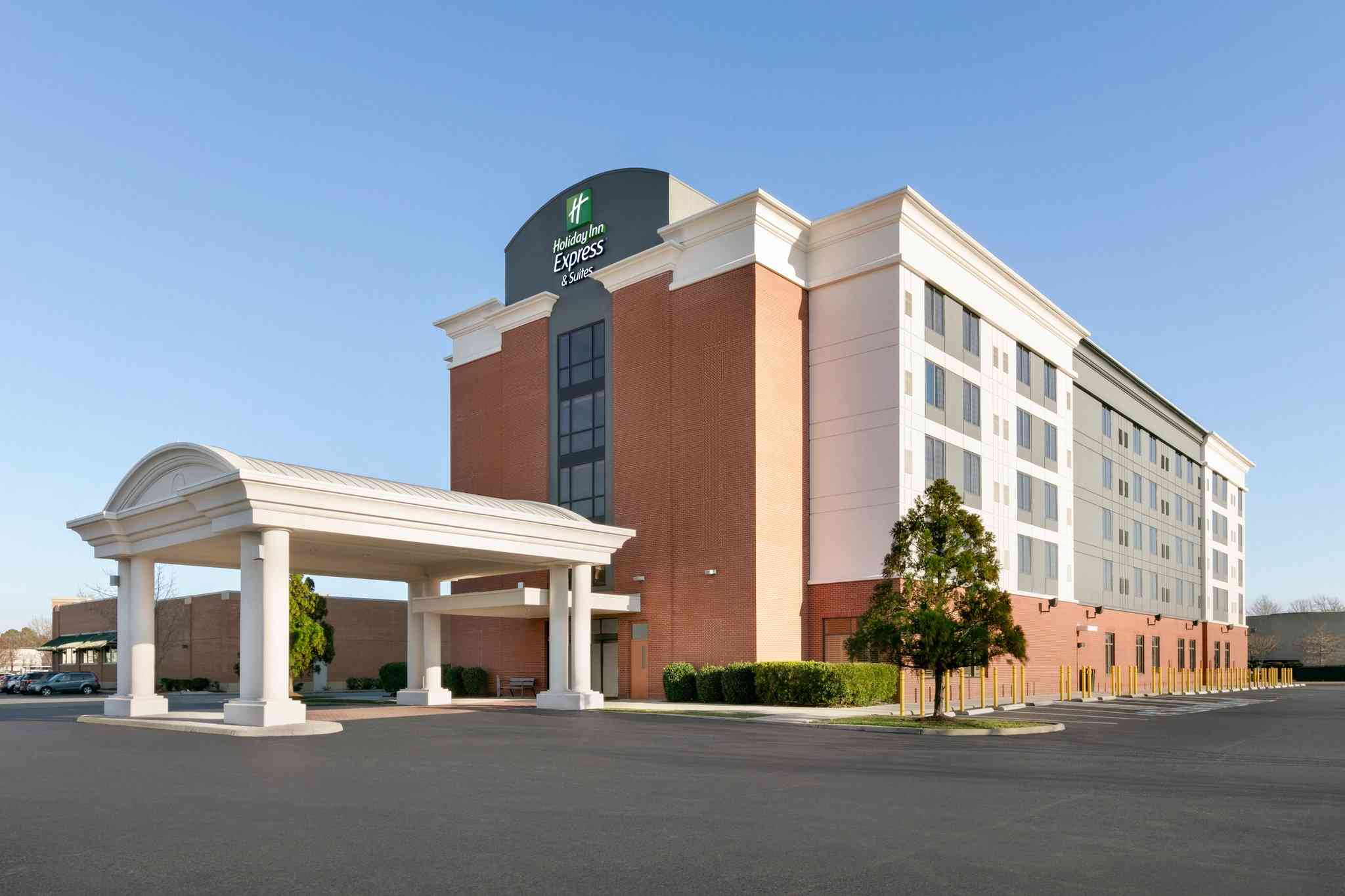 Holiday Inn Express & Suites Norfolk Airport, Norfolk, VA
