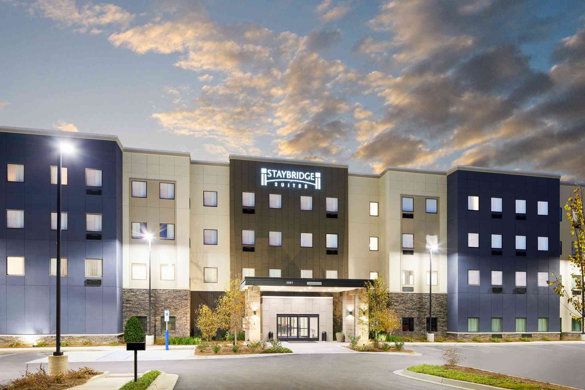 Staybridge Suites Auburn - University Area en Castaño, AL