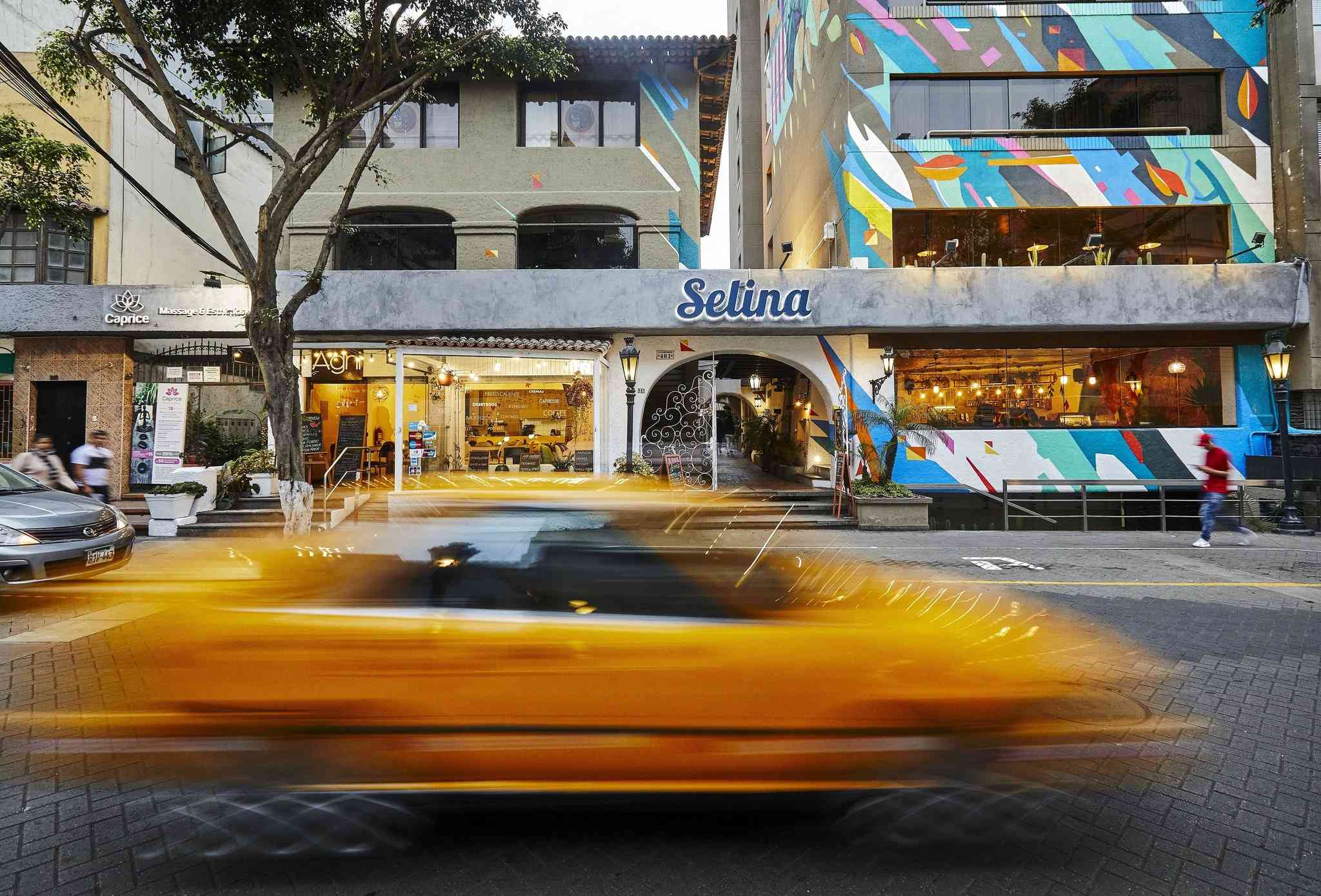 Lima, PE 的 Selina Miraflores