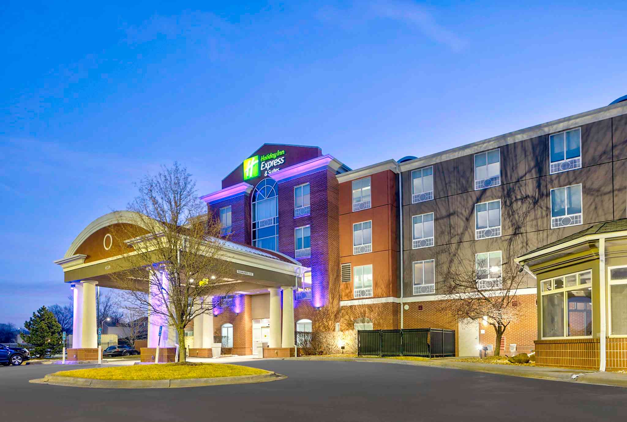 Holiday Inn Express Hotel & Suites Kansas City-Grandview i Grandview, MO