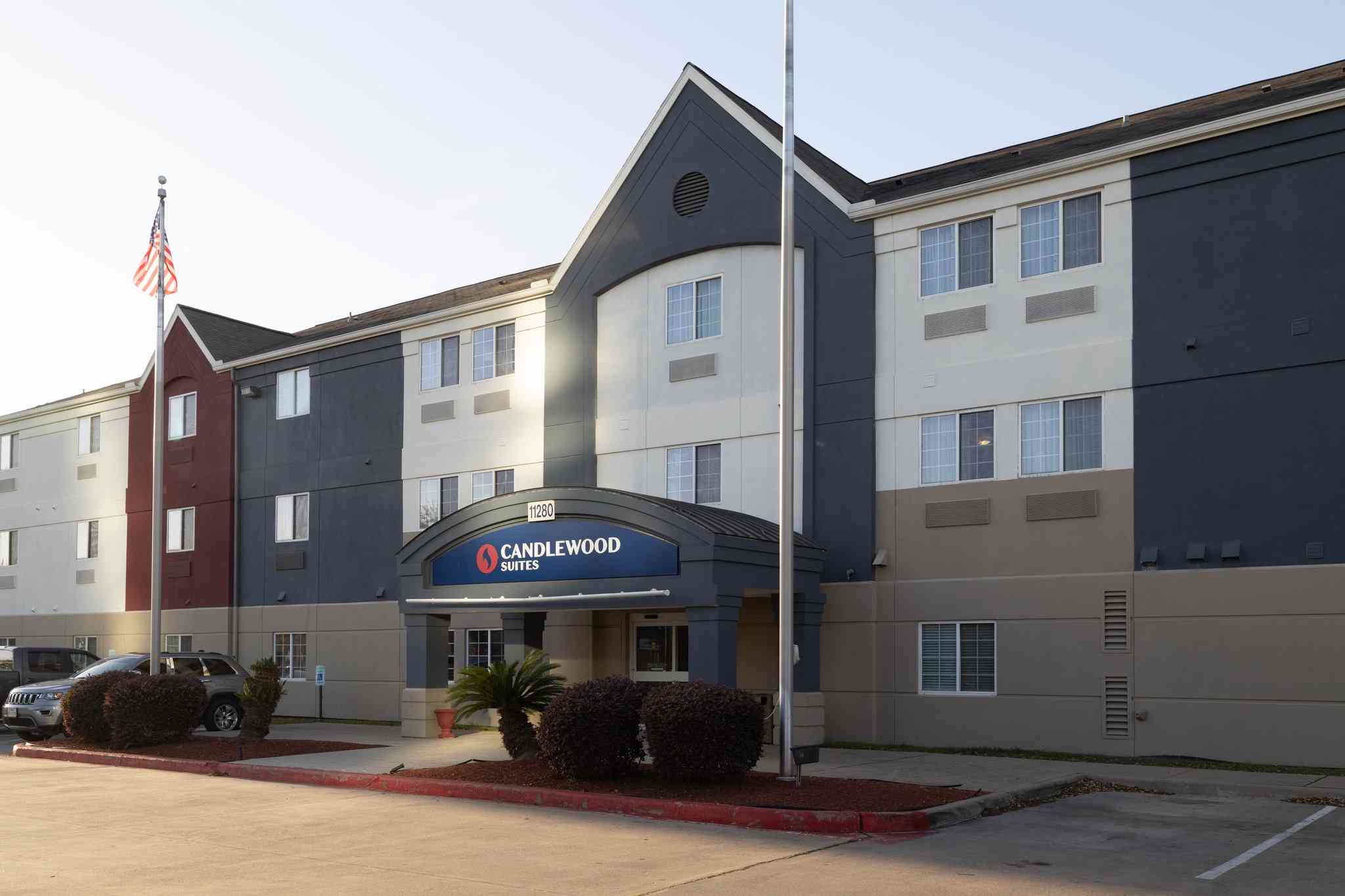 Candlewood Suites Houston Westchase - Westheimer в Хьюстон, TX