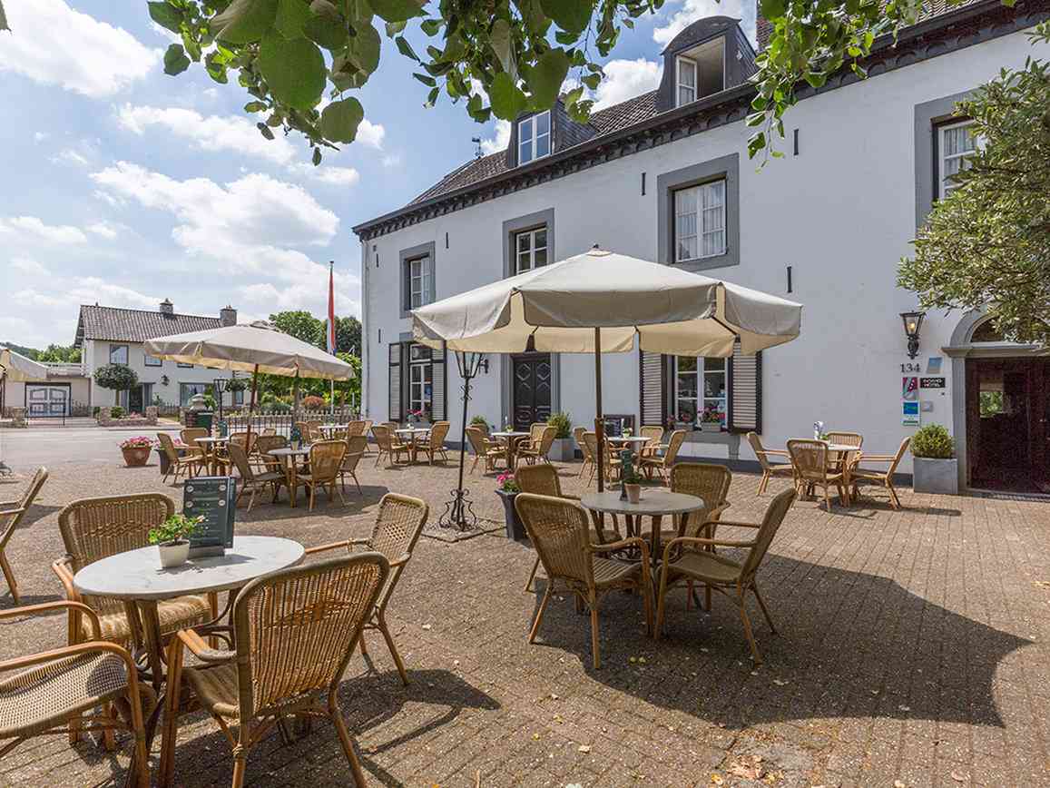 Hotel-Restaurant De Burghoeve a Valkenburg aan de Geul, NL