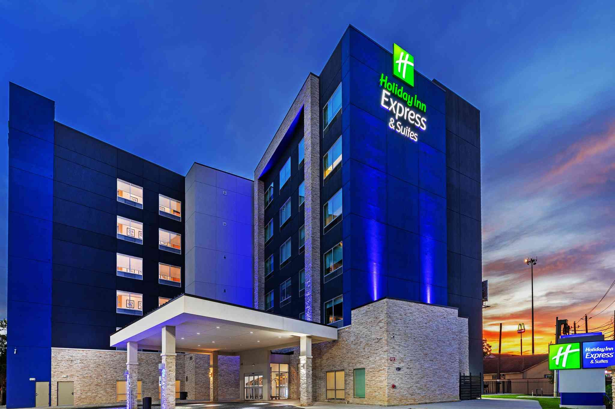 Holiday Inn Express & Suites Houston - N Downtown à Houston, TX