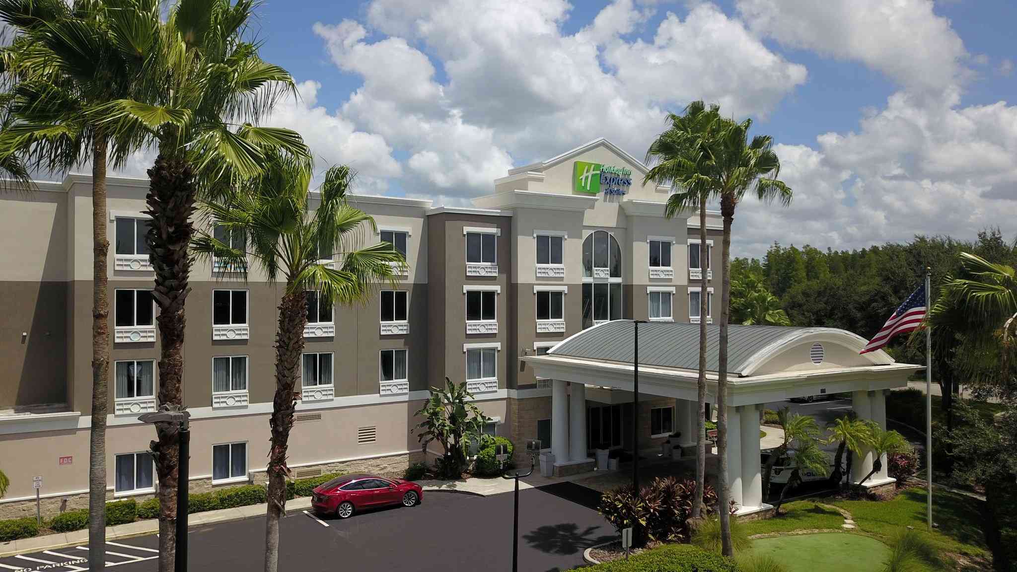 Holiday Inn Express Hotel & Suites Tampa-I-75 at Bruce B. Downs a Tampa, FL