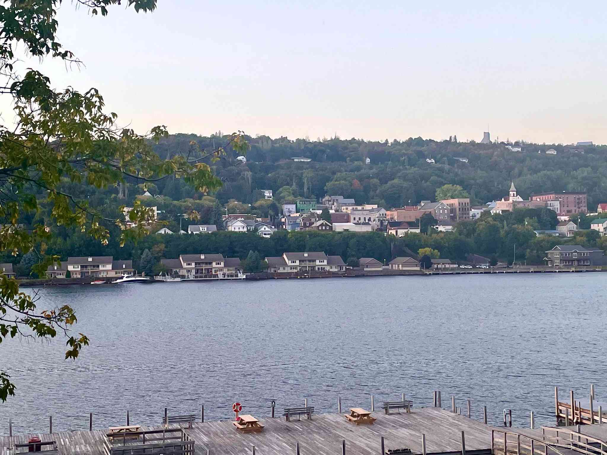 Holiday Inn Express Hotel Houghton Keweenaw в Хоутон, MI