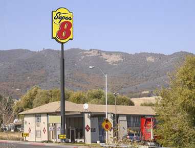 Super 8 by Wyndham Yreka, Yreka, CA